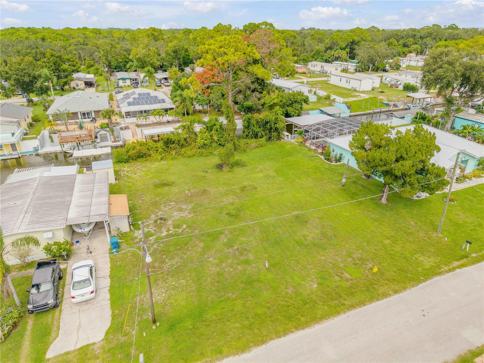 SOUTH WATERFRONT PARK - Land