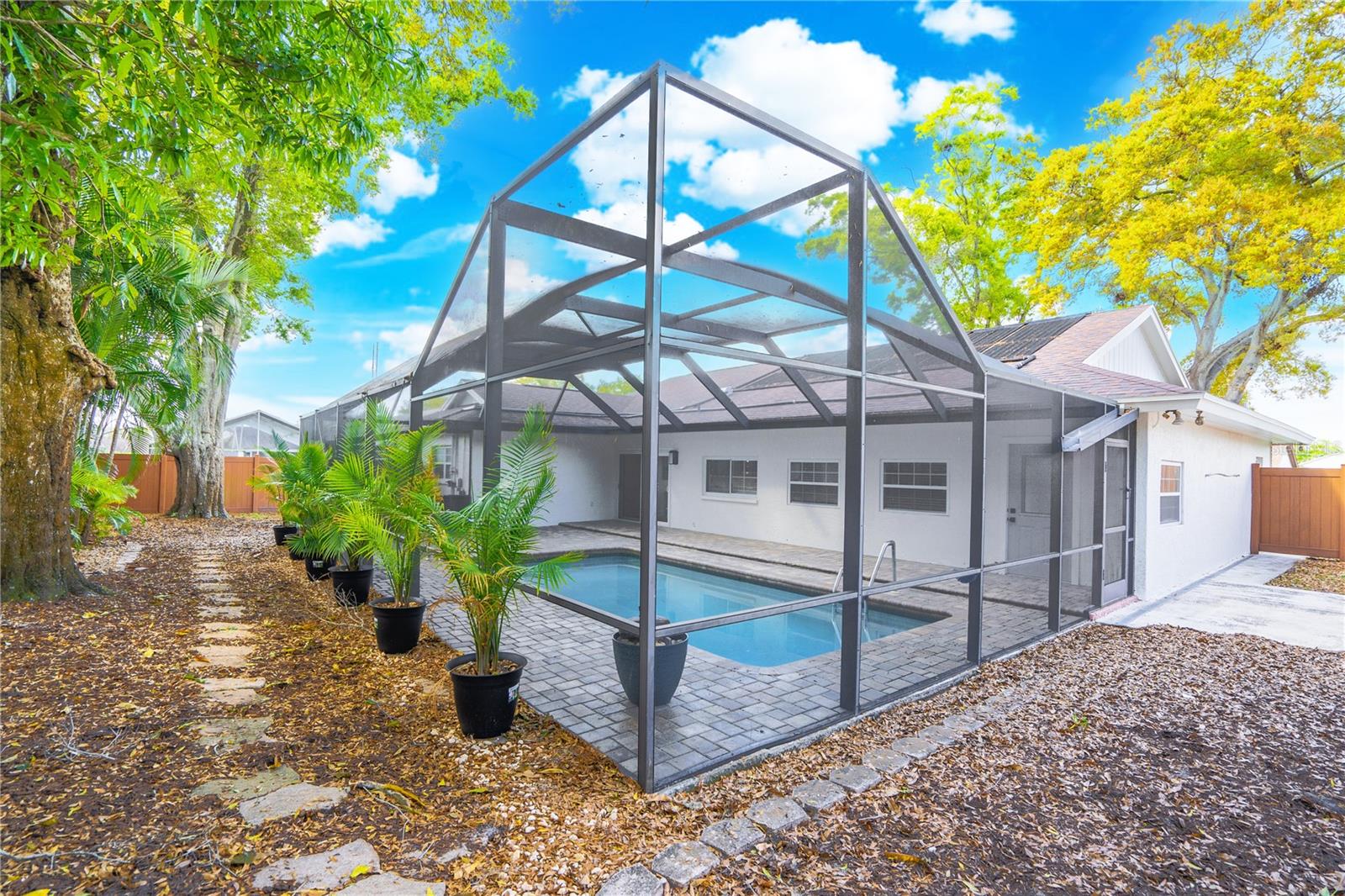 ORANGEPOINTE - Residential