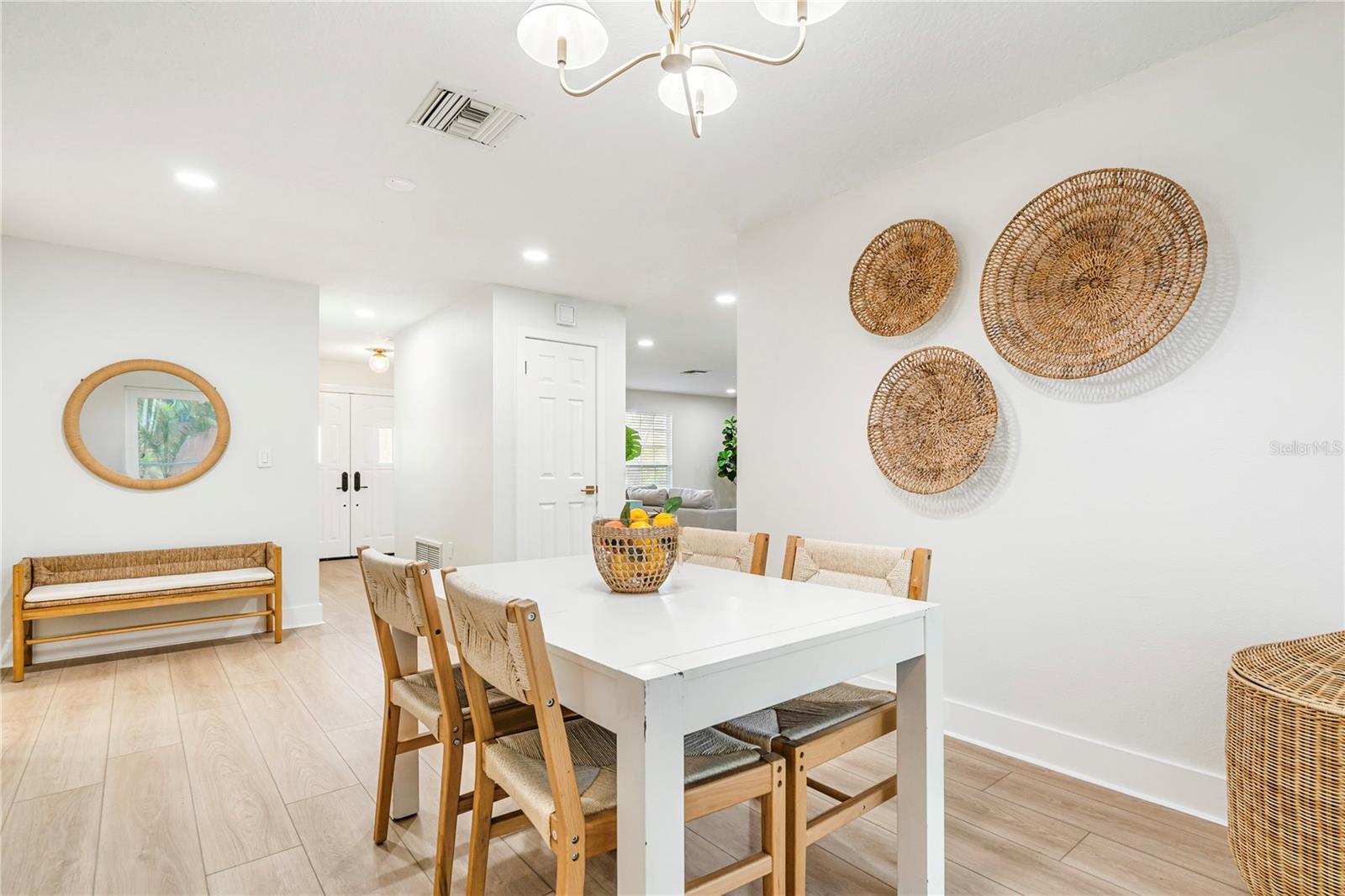 ORANGEPOINTE - Residential