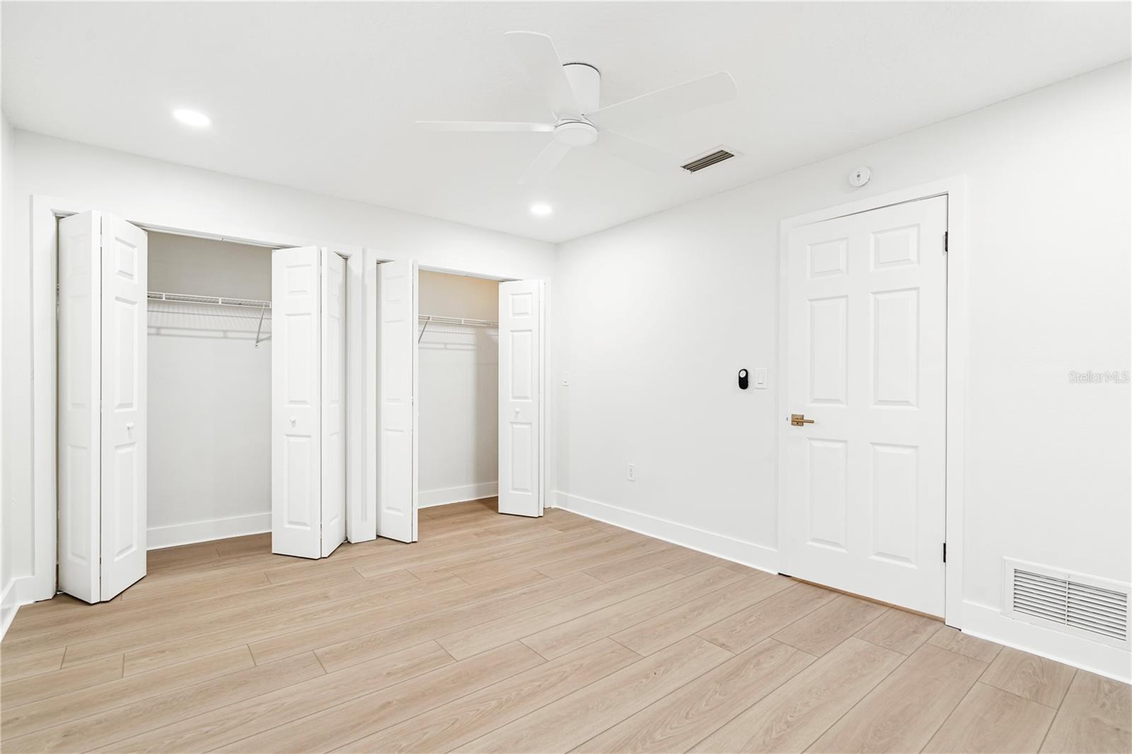 ORANGEPOINTE - Residential