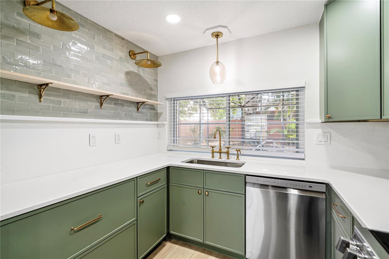 ORANGEPOINTE - Residential