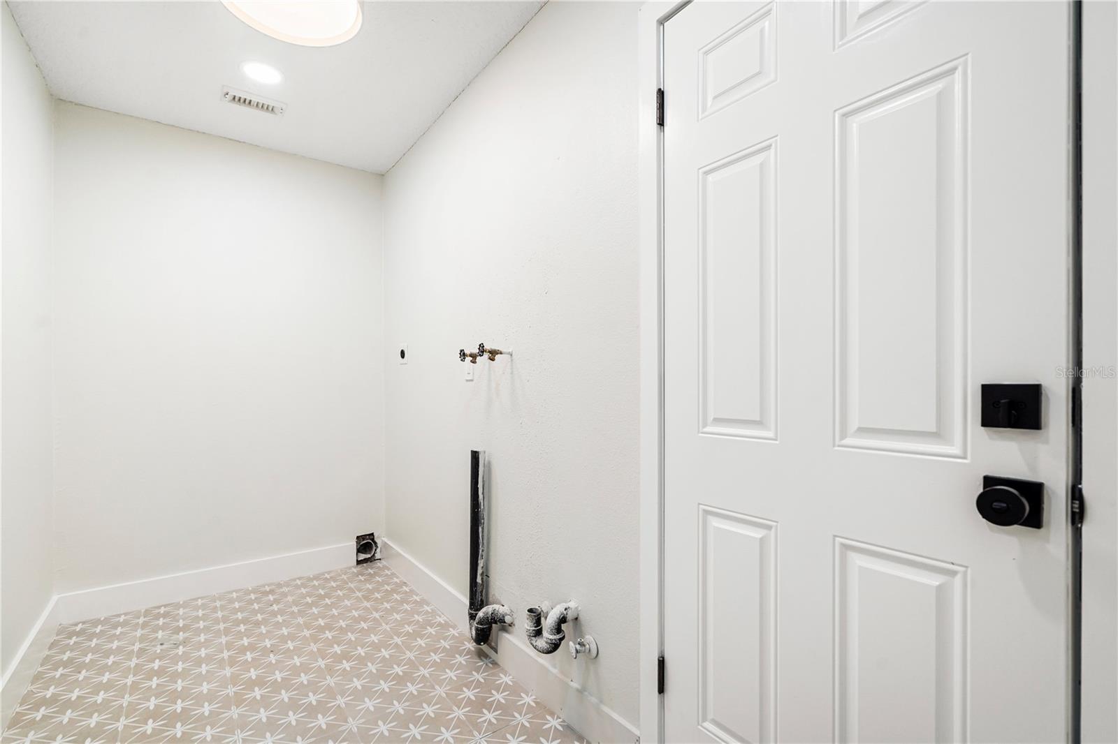 ORANGEPOINTE - Residential