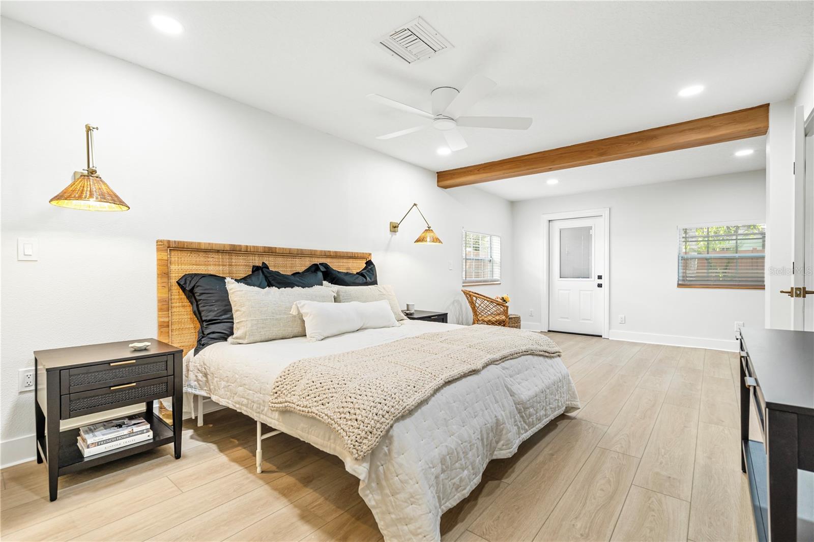 ORANGEPOINTE - Residential