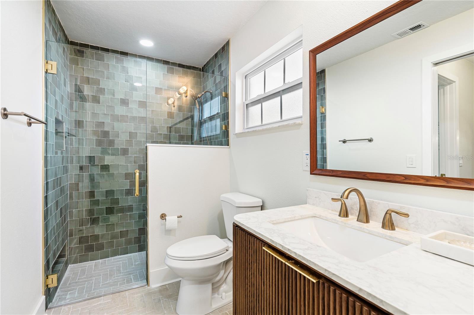 ORANGEPOINTE - Residential