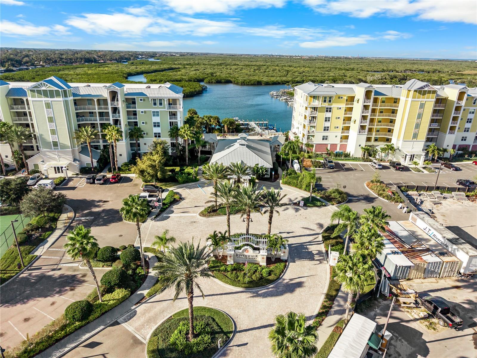 1 RIVERWALK DRIVE 401