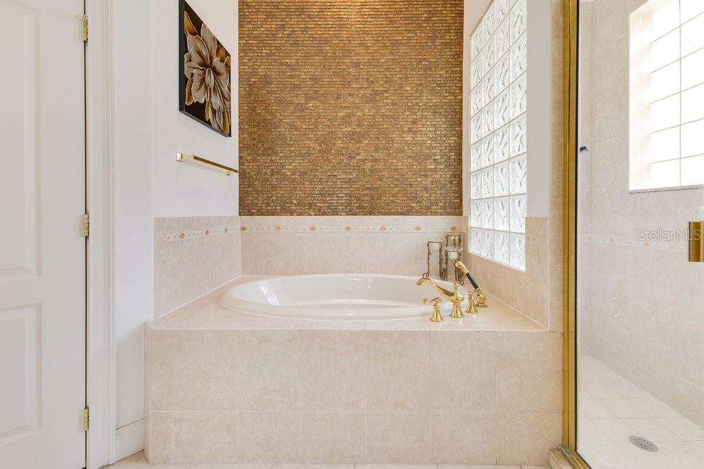 TERRA OAKS - Residential