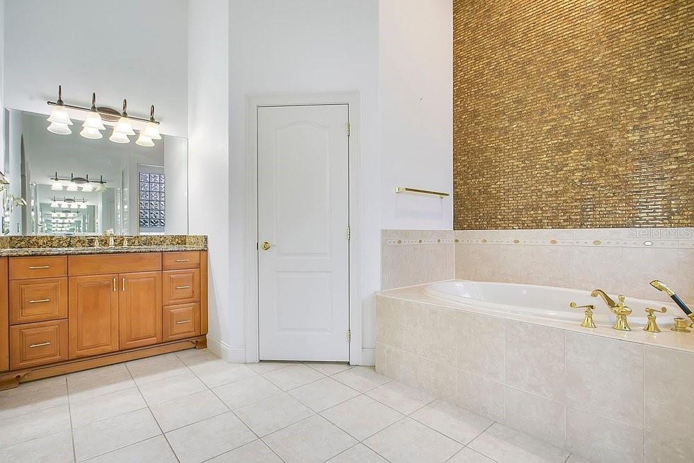 TERRA OAKS - Residential