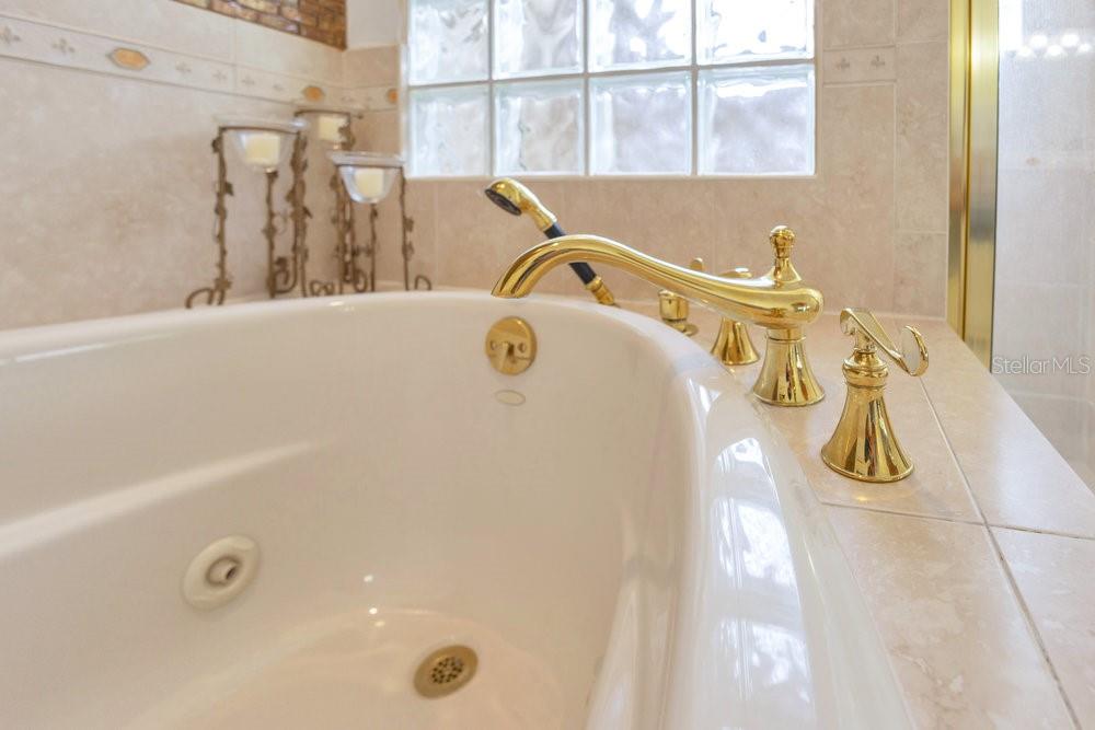 TERRA OAKS - Residential