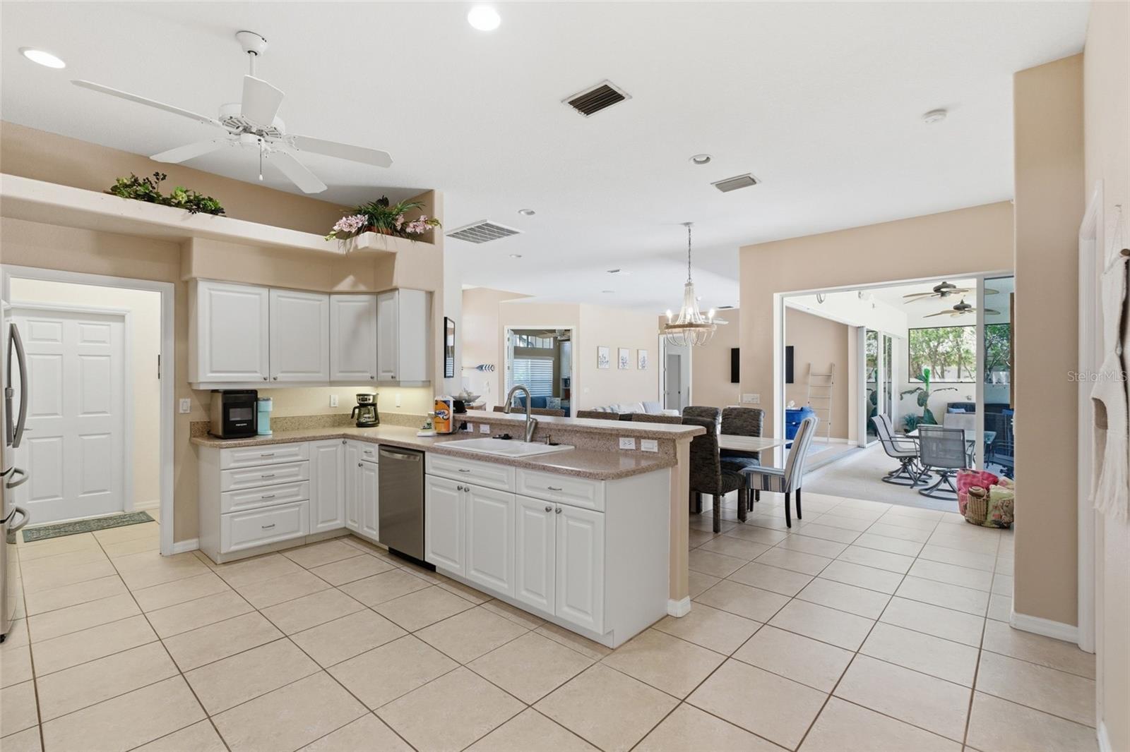 ROTONDA WEST WHITE MARSH - Residential