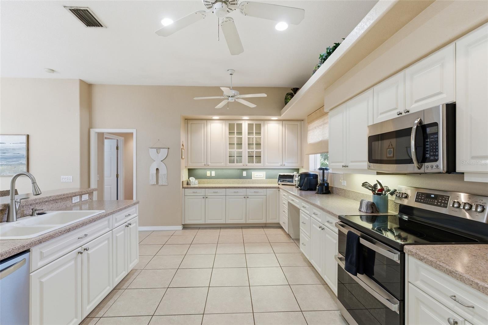 ROTONDA WEST WHITE MARSH - Residential