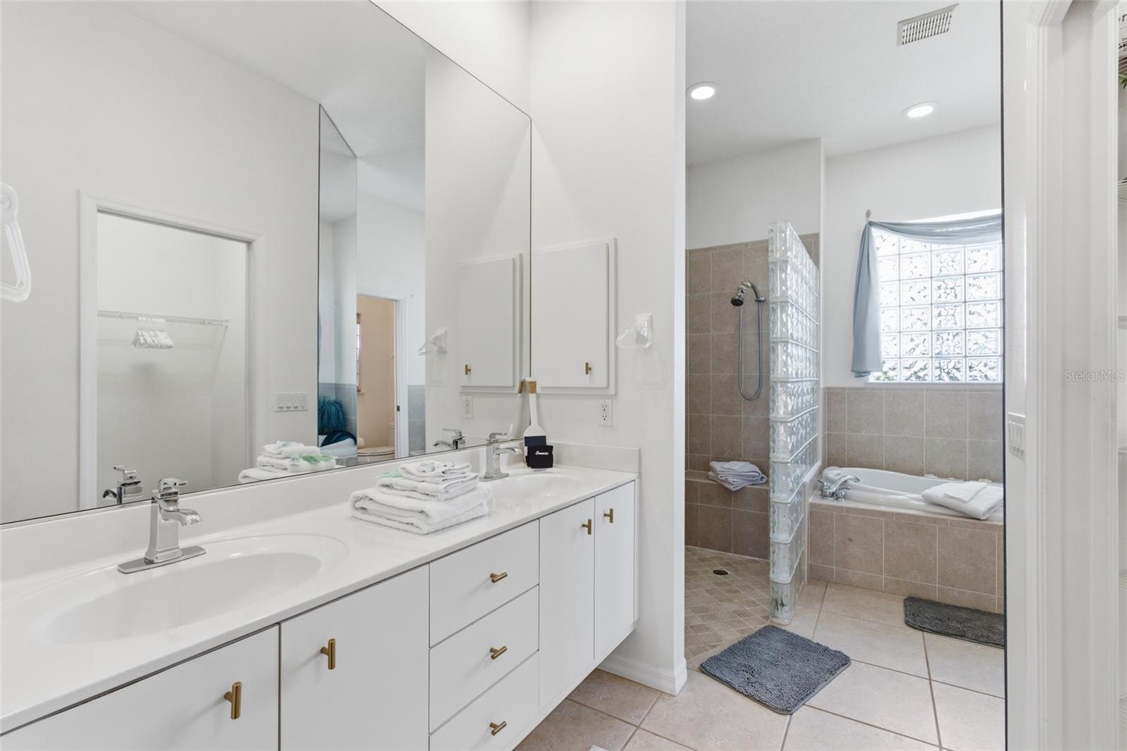 ROTONDA WEST WHITE MARSH - Residential