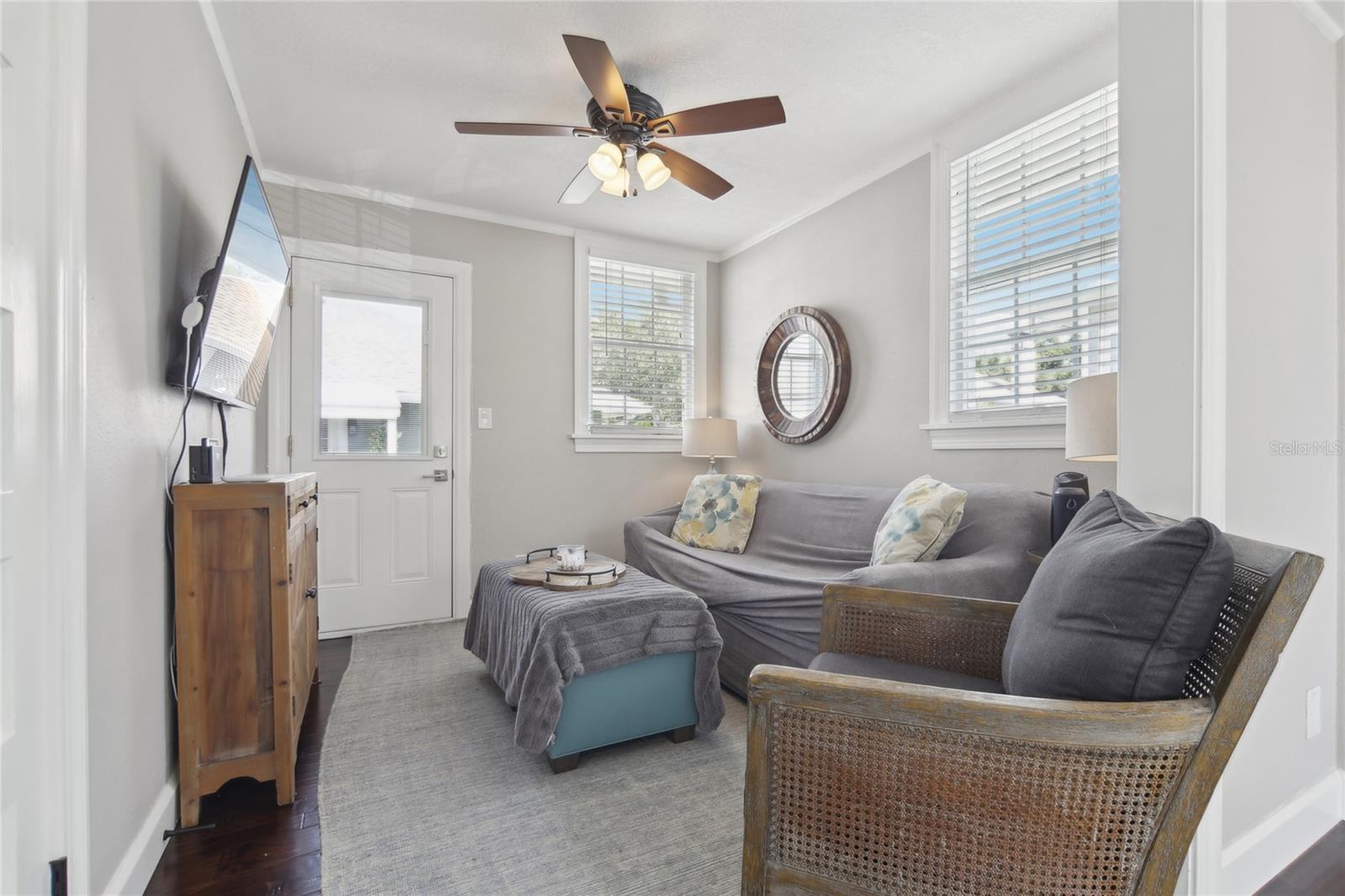 COLONIAL HEIGHTS - Residential