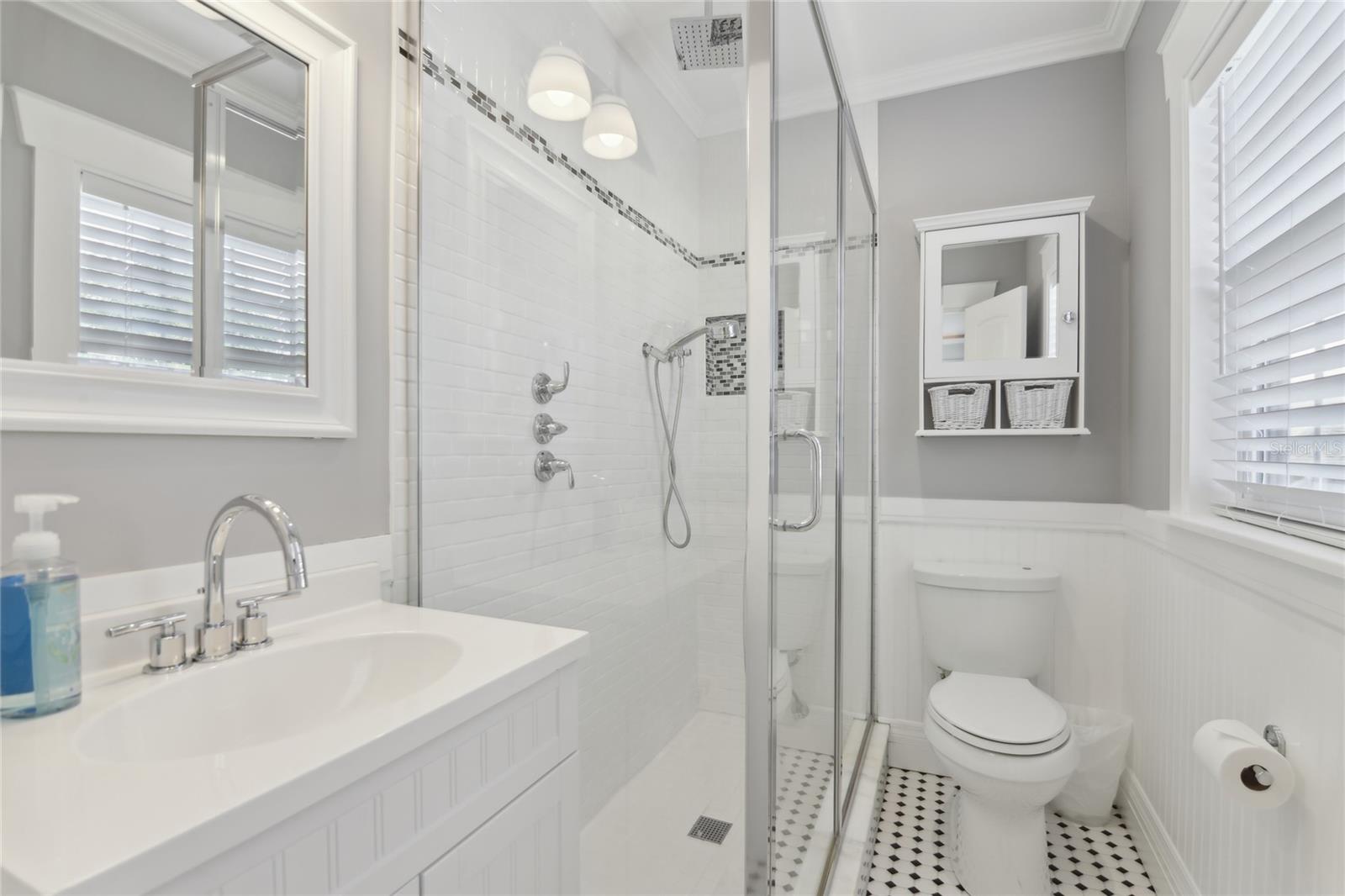 COLONIAL HEIGHTS - Residential