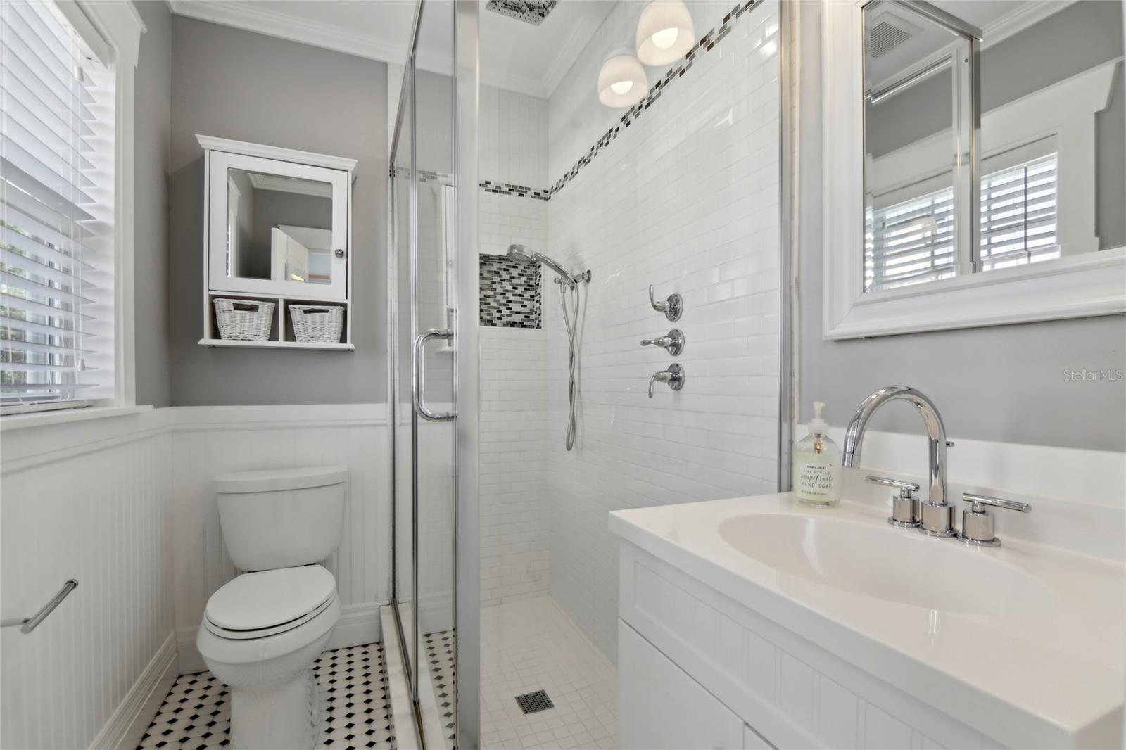 COLONIAL HEIGHTS - Residential