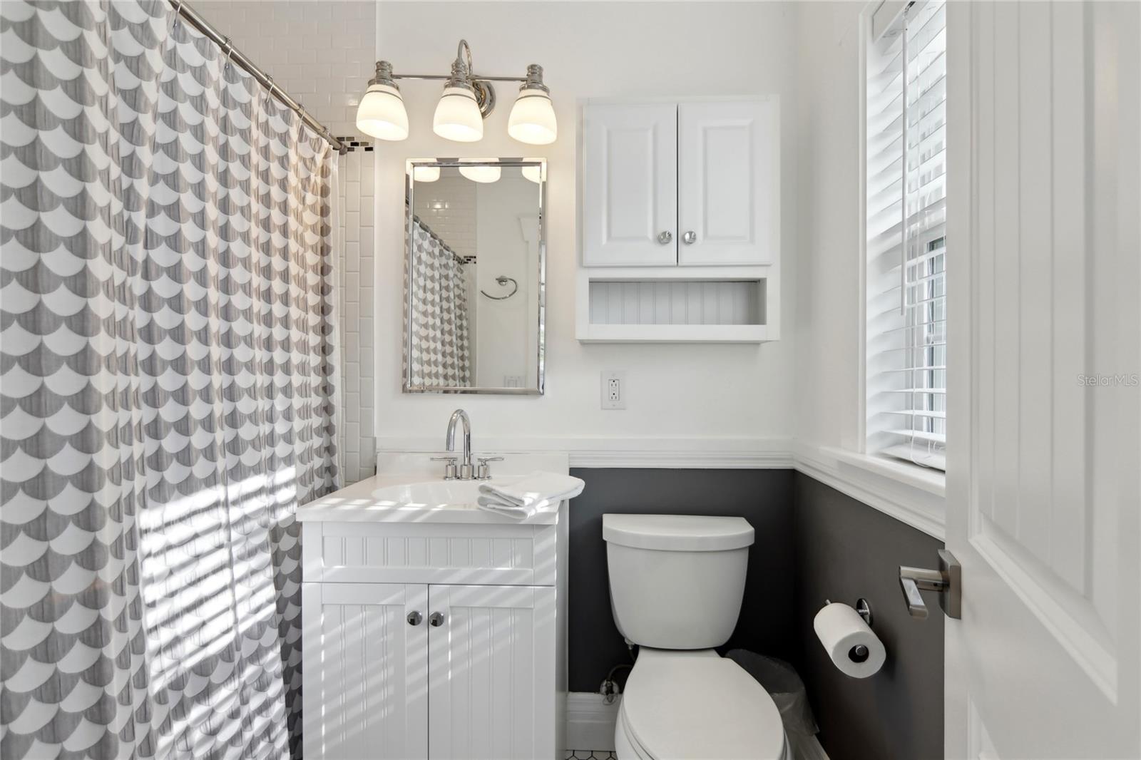 COLONIAL HEIGHTS - Residential