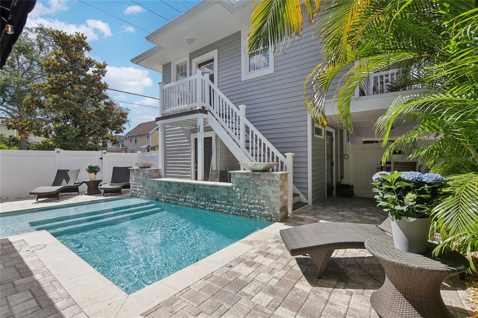 COLONIAL HEIGHTS - Residential