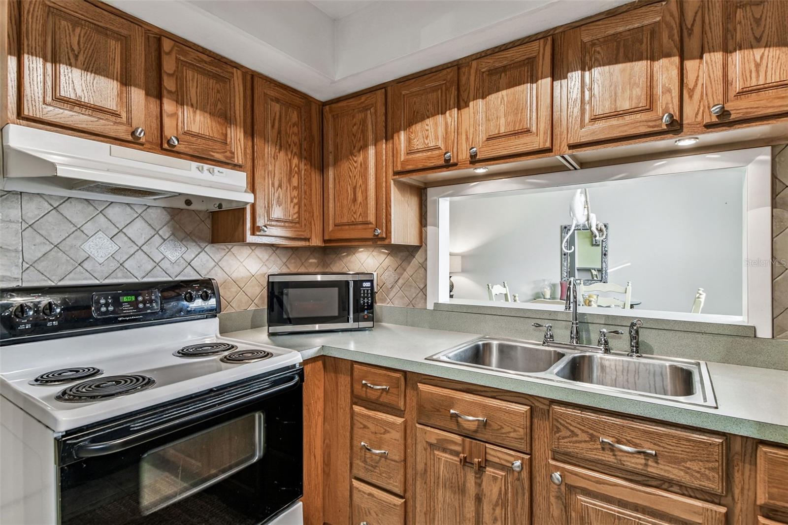 WEST SHORE VILLAGE FIVE PH I - Residential