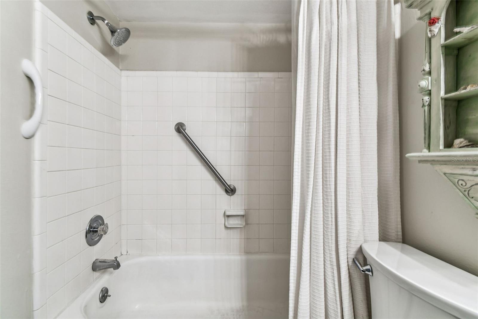 WEST SHORE VILLAGE FIVE PH I - Residential