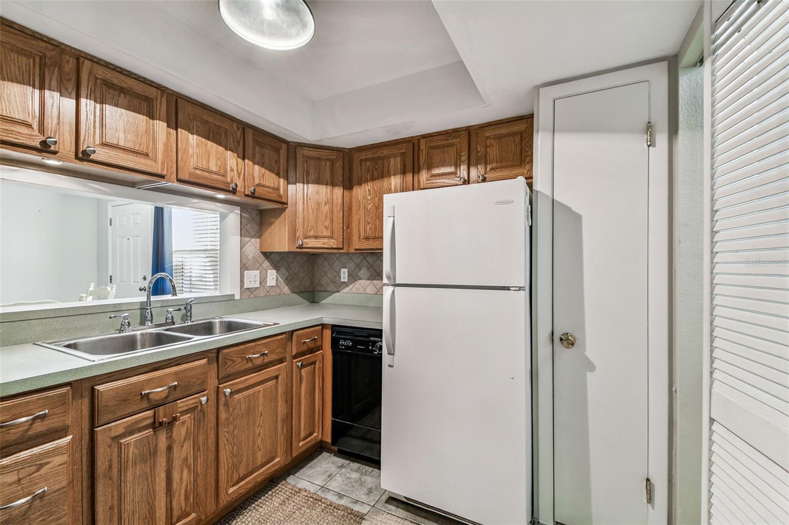 WEST SHORE VILLAGE FIVE PH I - Residential