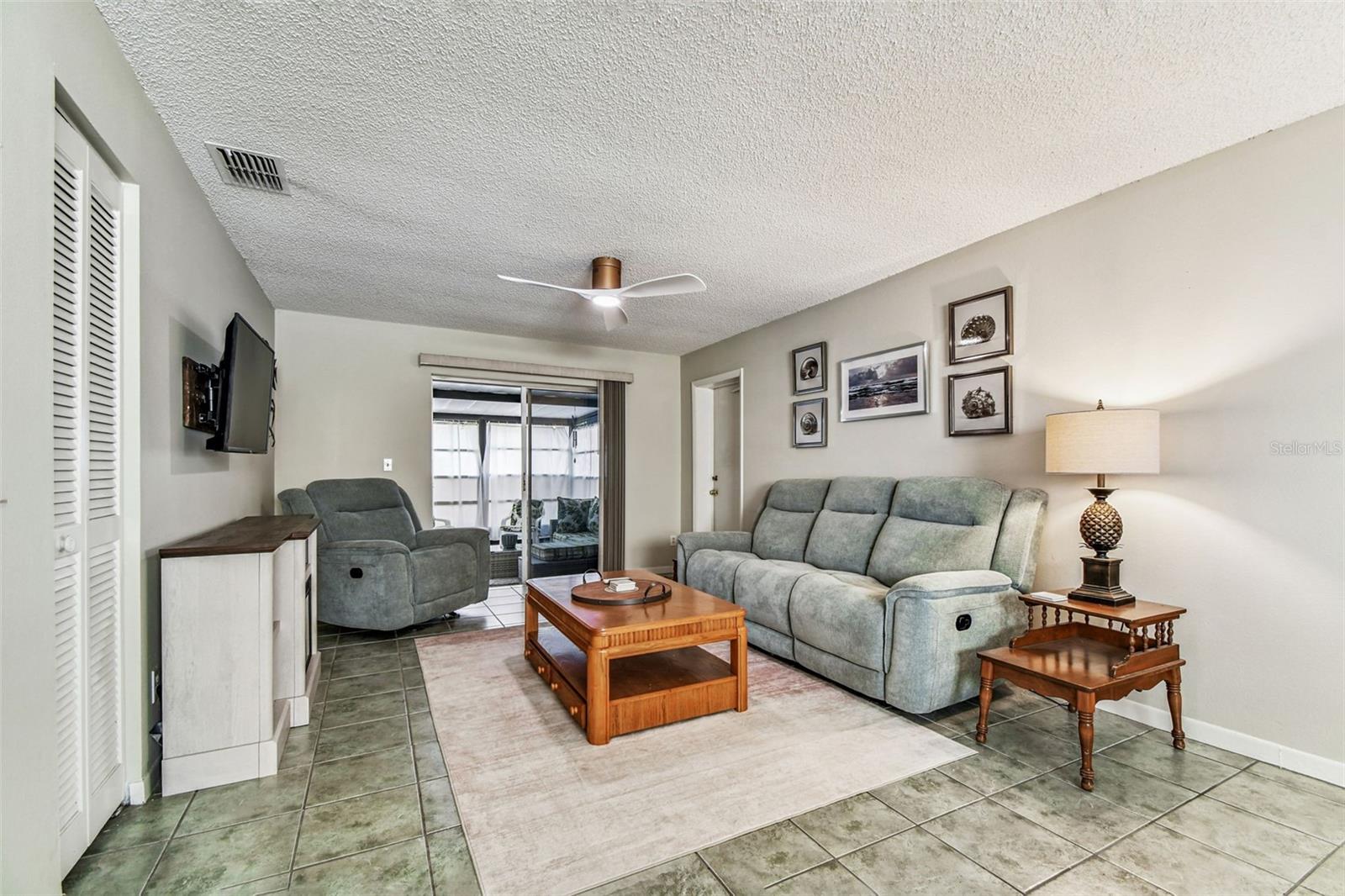 WEST SHORE VILLAGE FIVE PH I - Residential