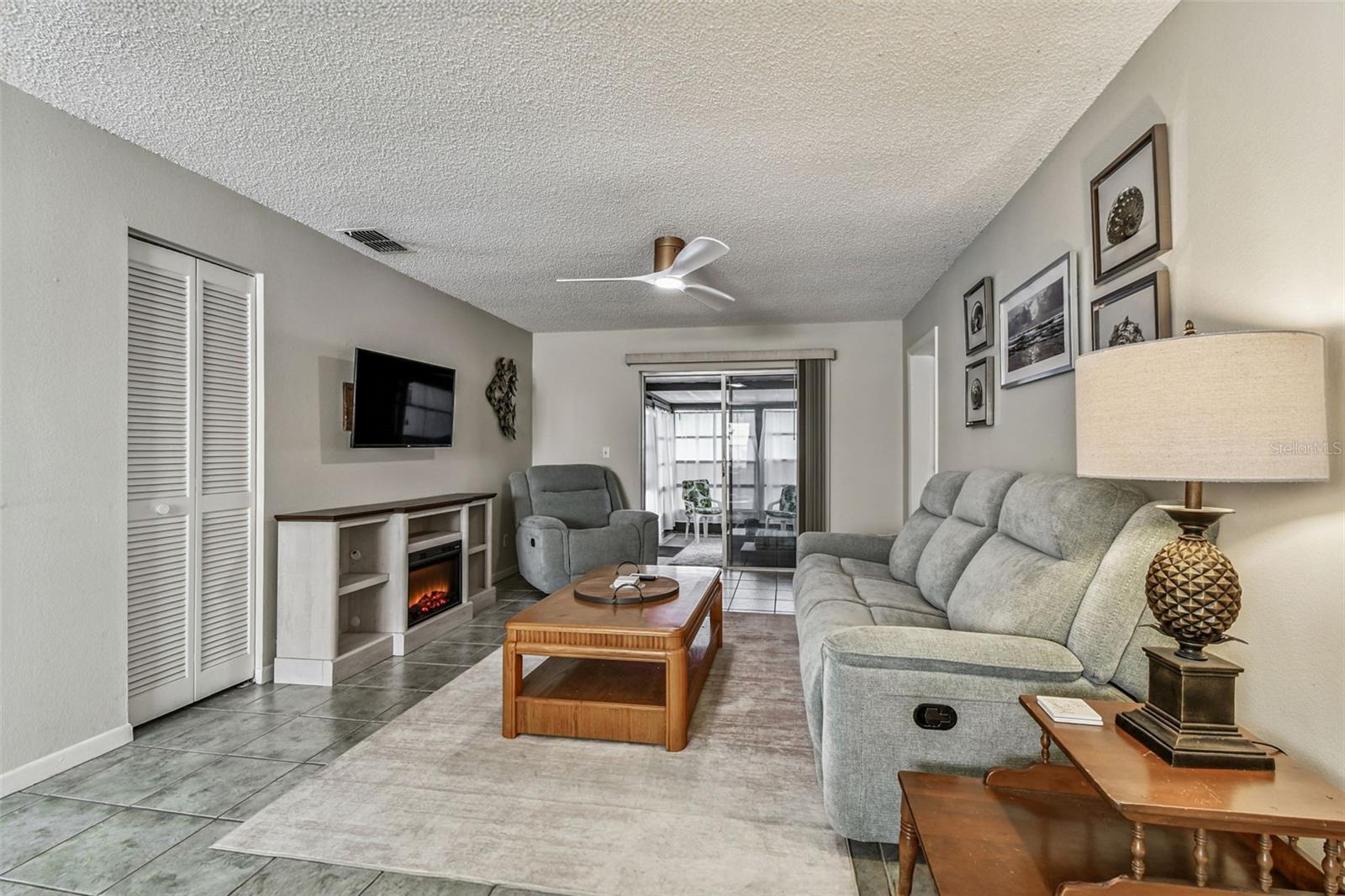 WEST SHORE VILLAGE FIVE PH I - Residential