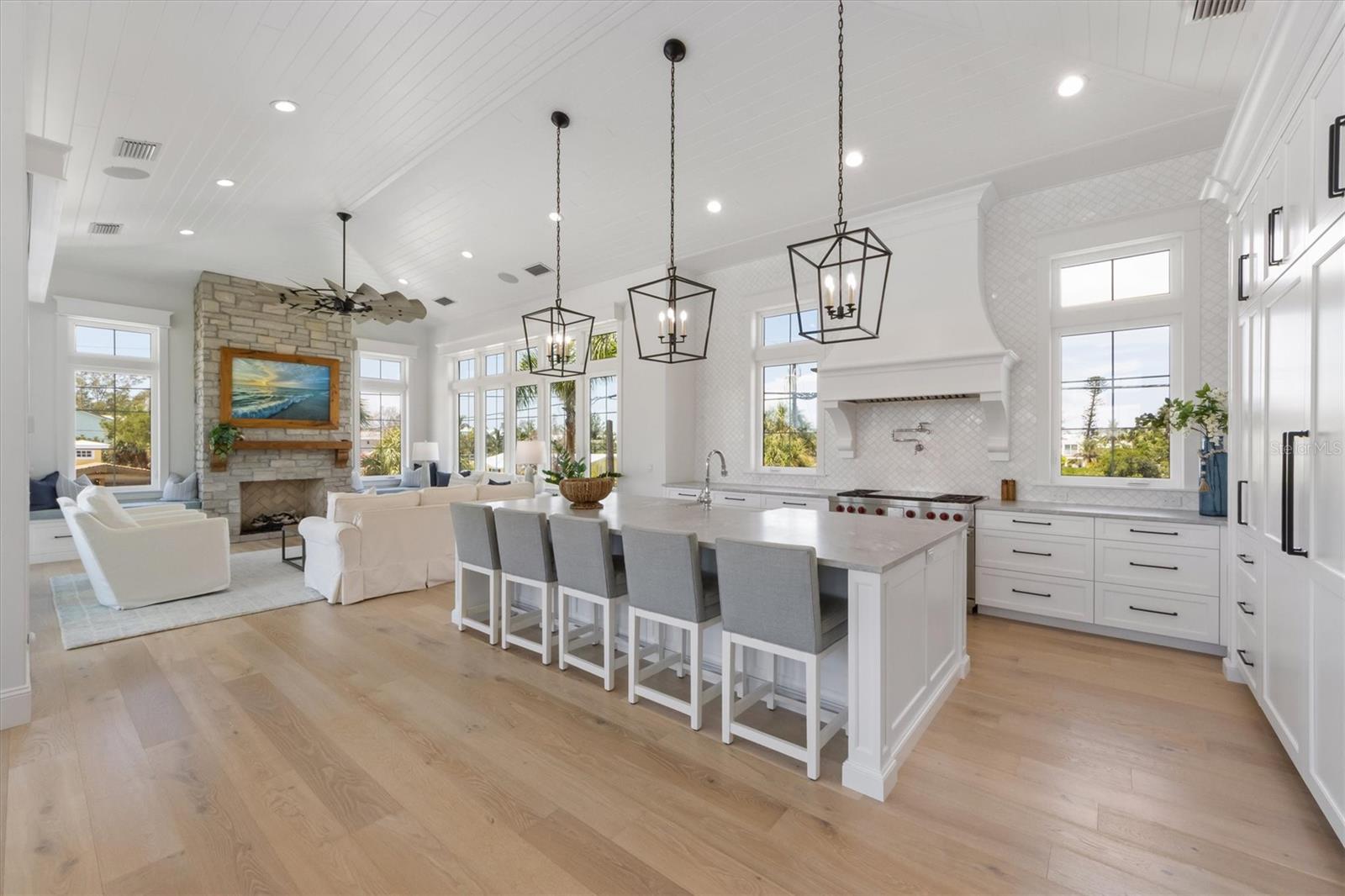 ANNA MARIA - Residential