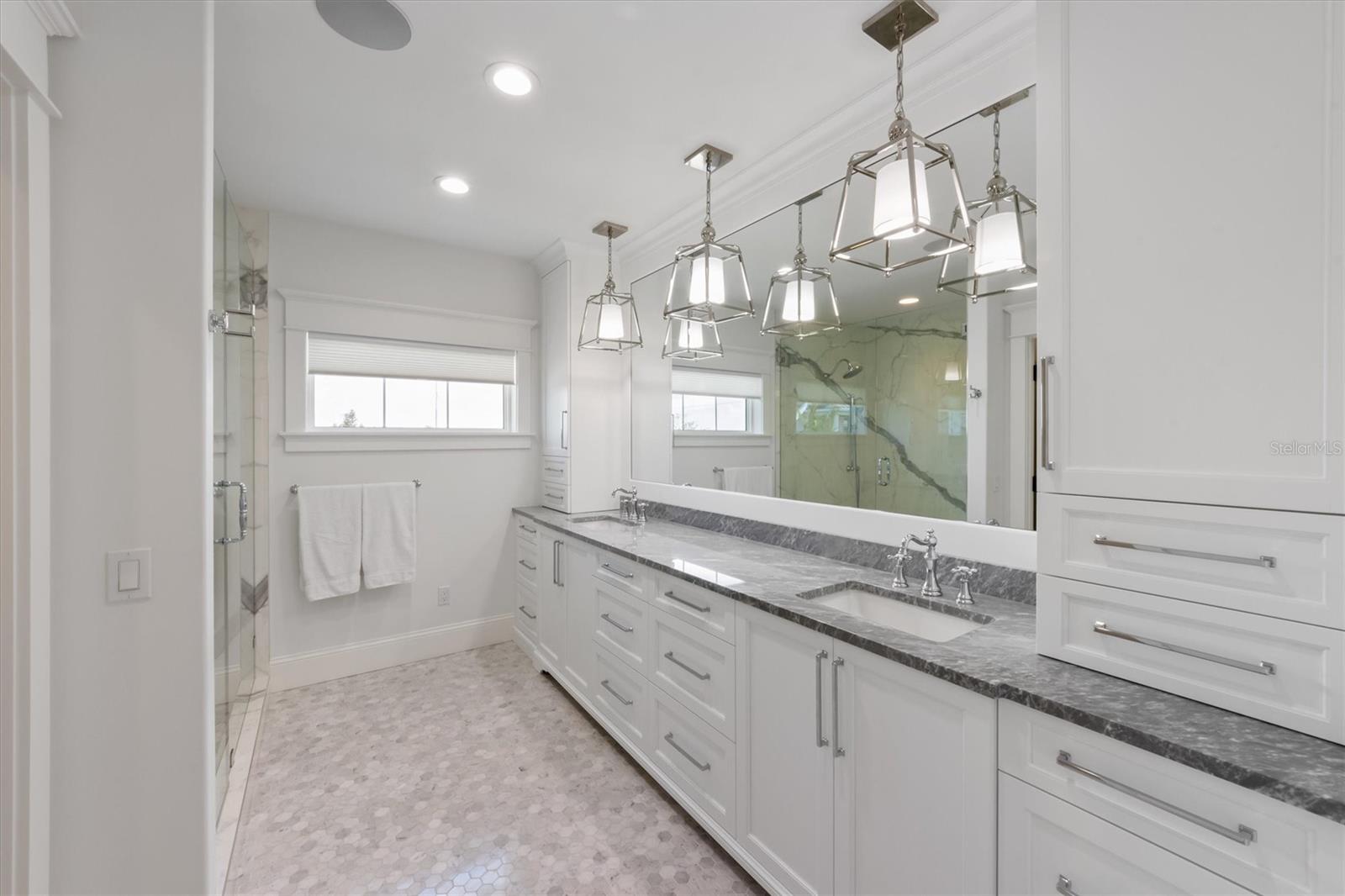 ANNA MARIA - Residential