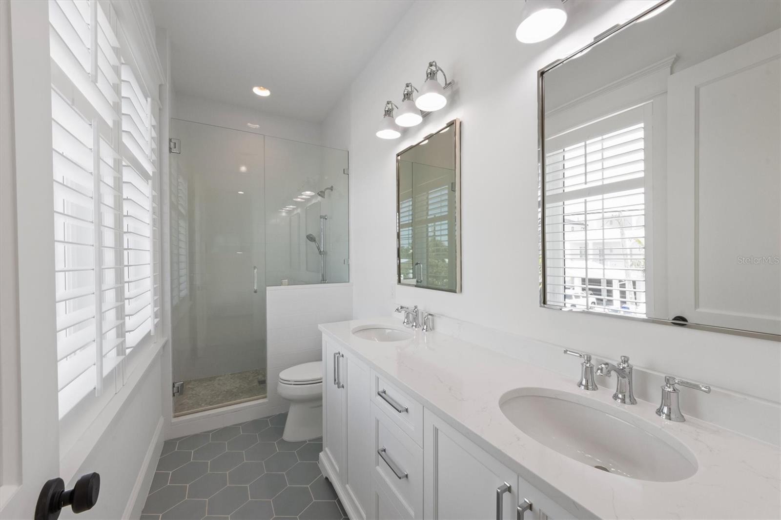 ANNA MARIA - Residential