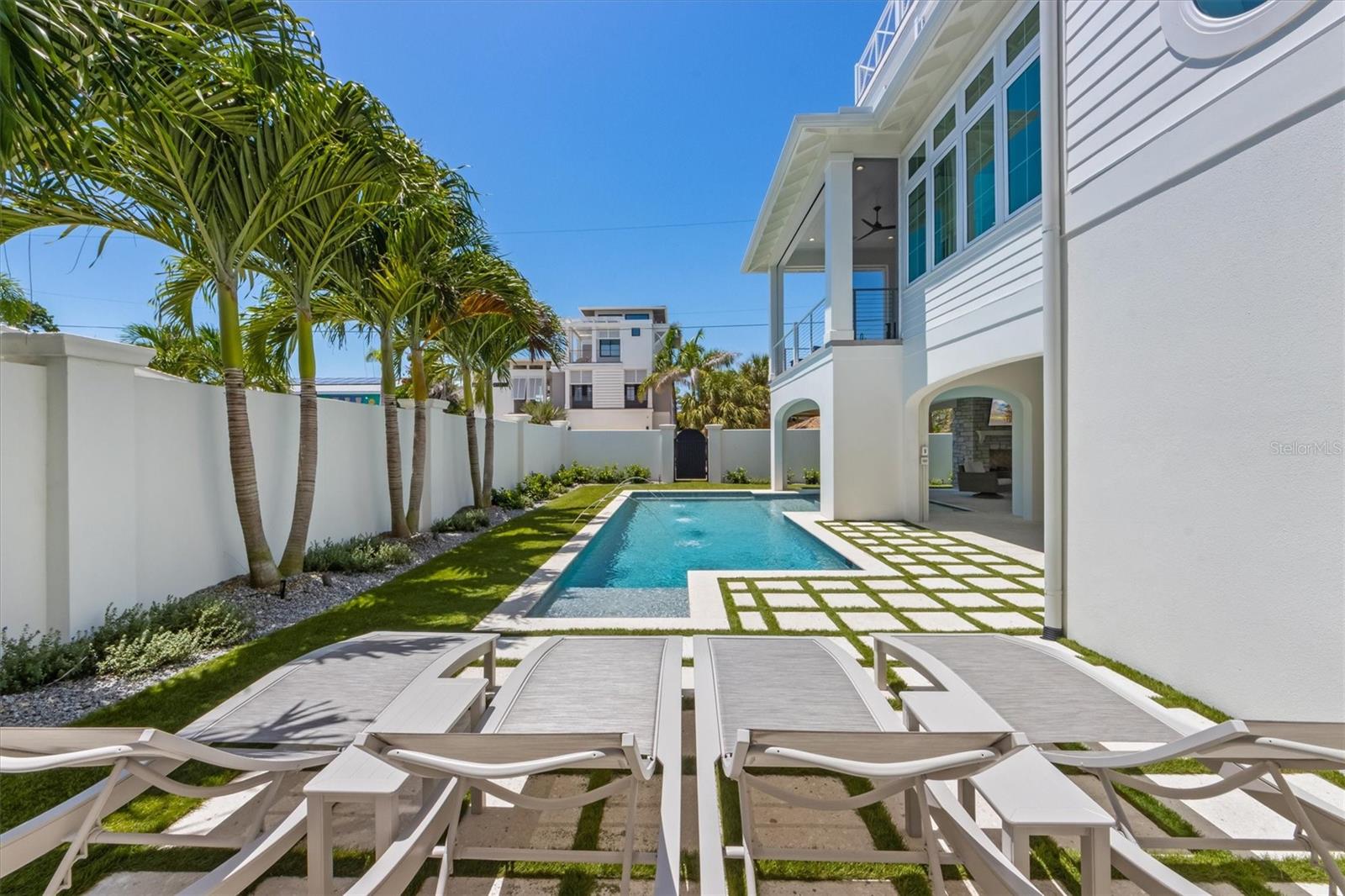 ANNA MARIA - Residential