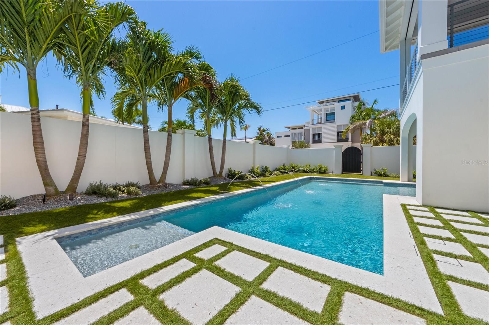 ANNA MARIA - Residential