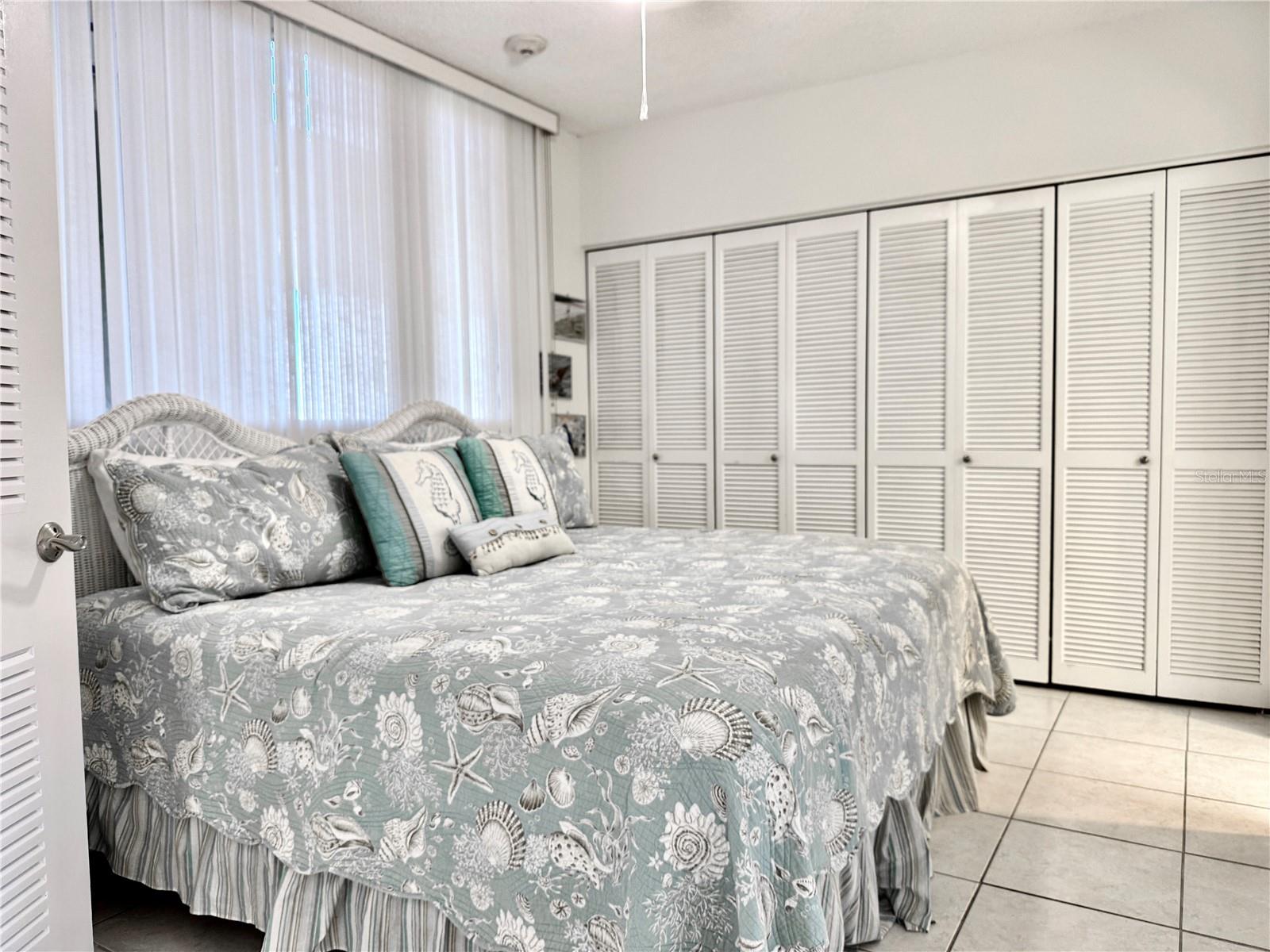 BEACHPLACE II - Residential