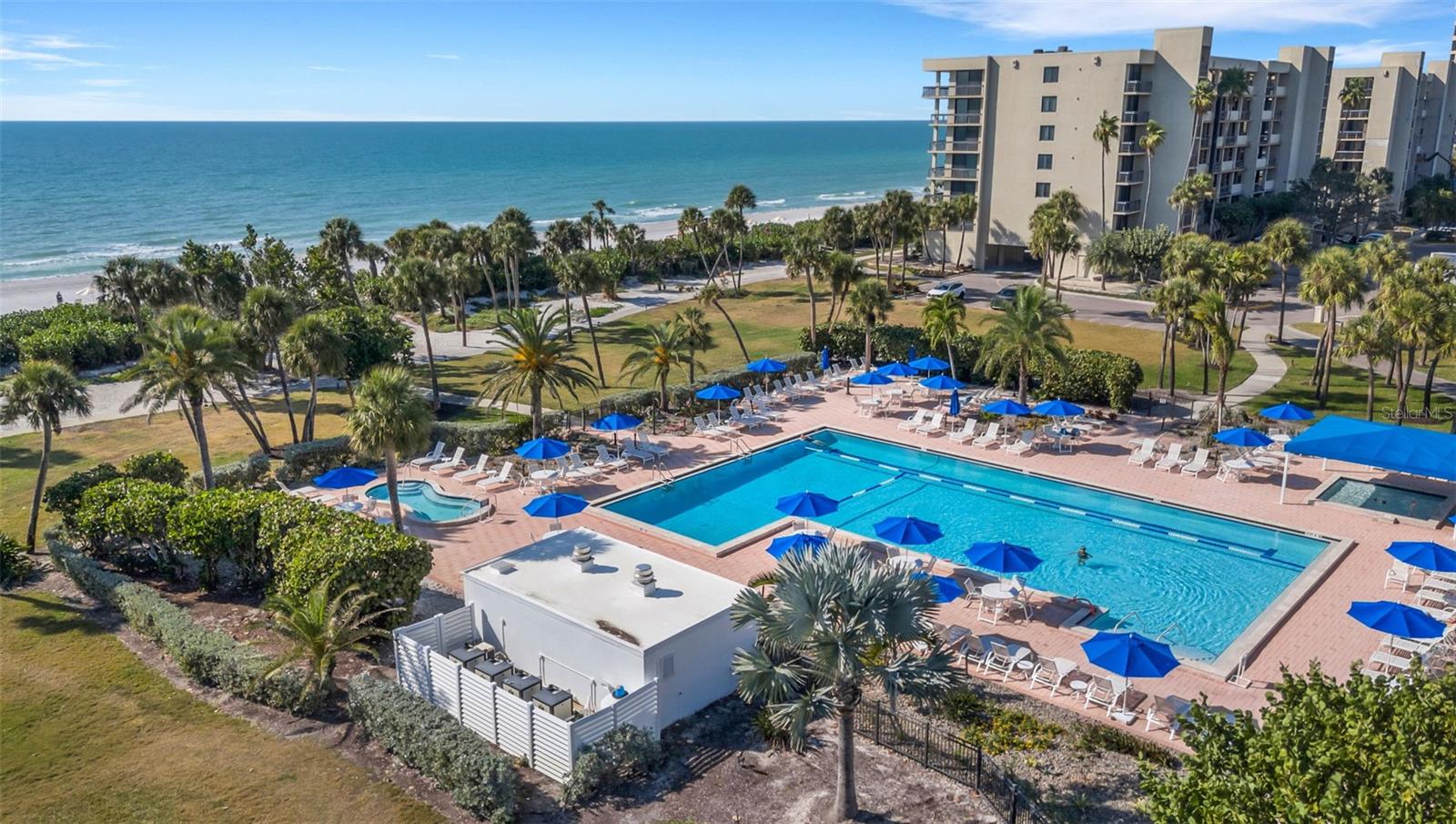 BEACHPLACE II - Residential