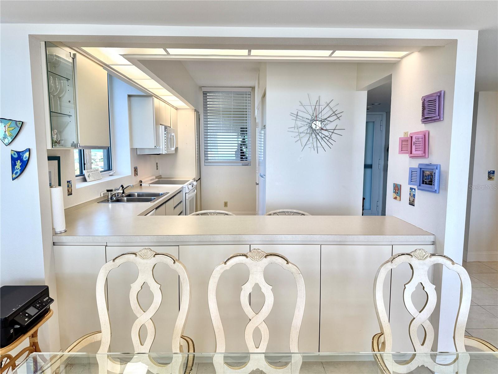 BEACHPLACE II - Residential