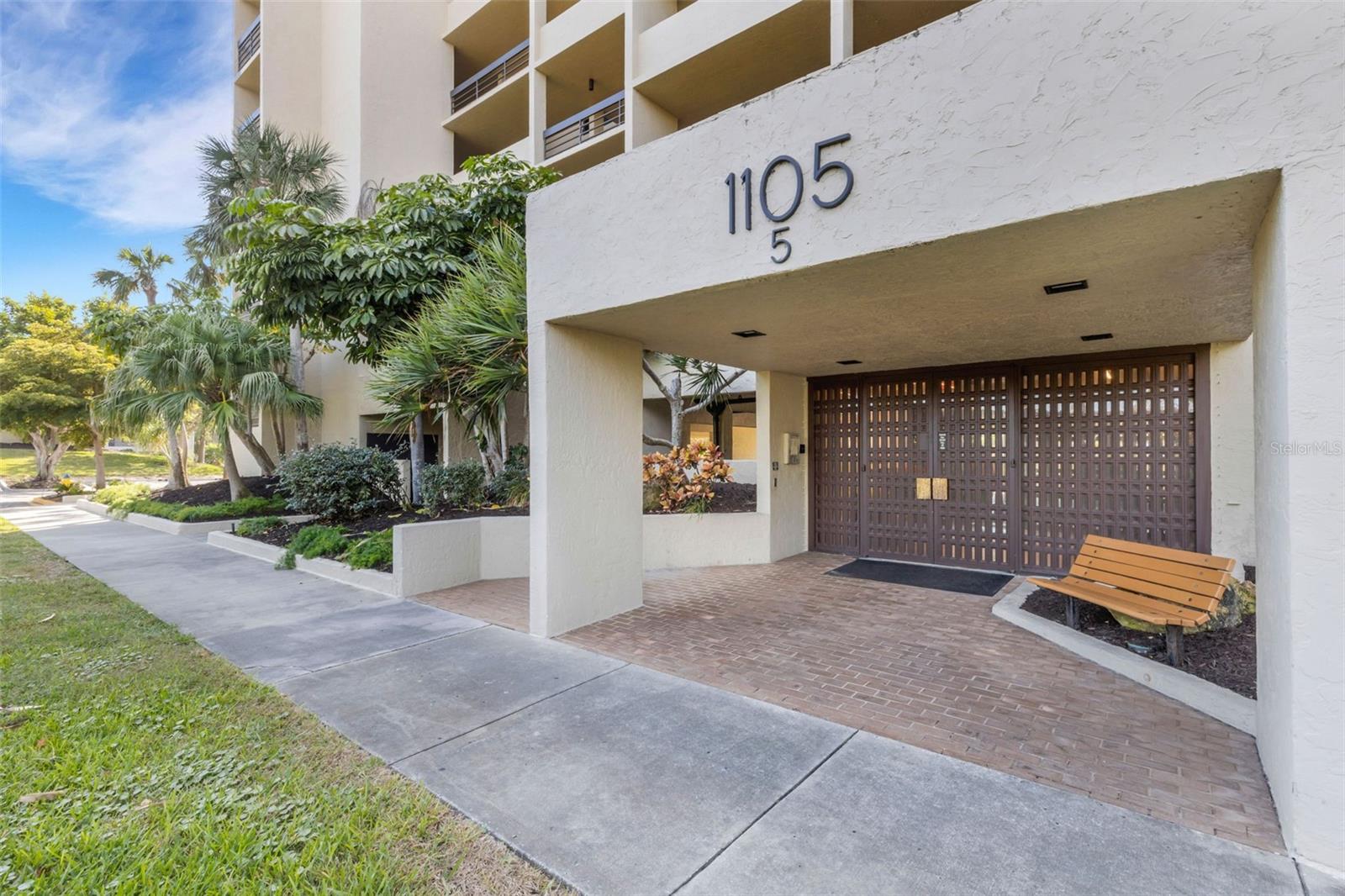 BEACHPLACE II - Residential