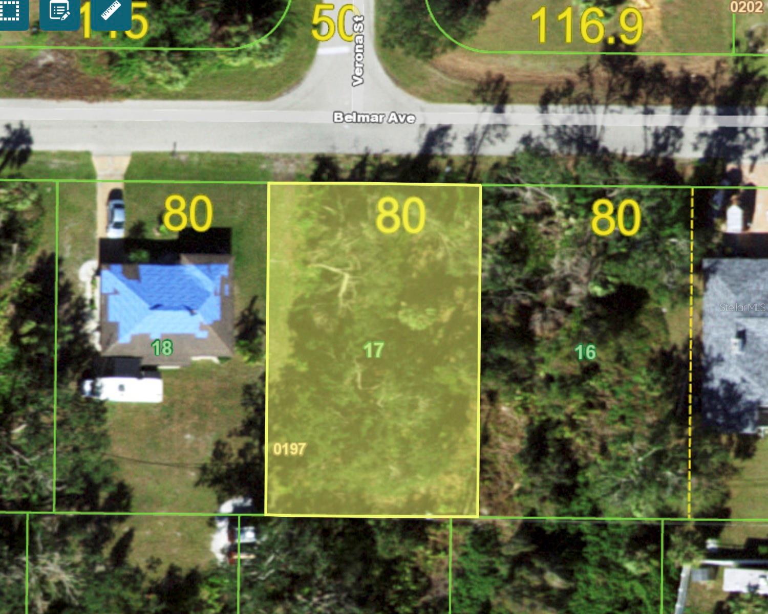 Nice buildable lot in Port Charlotte! Build your dream home in sunny Southwest Florida. One of the fastest growing areas in Florida. Close to
shopping, schools, Beaches, the Gulf, Venice, and Sarasota.
