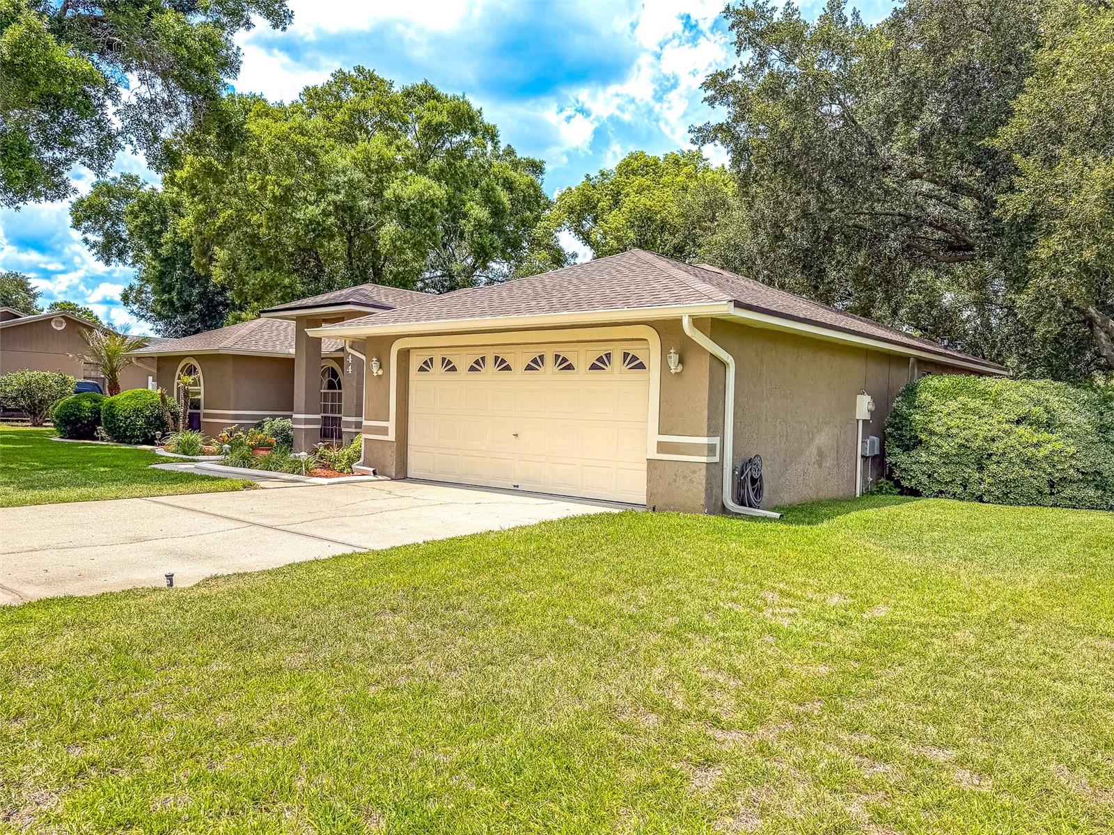 CEDAR KNOLL - Residential