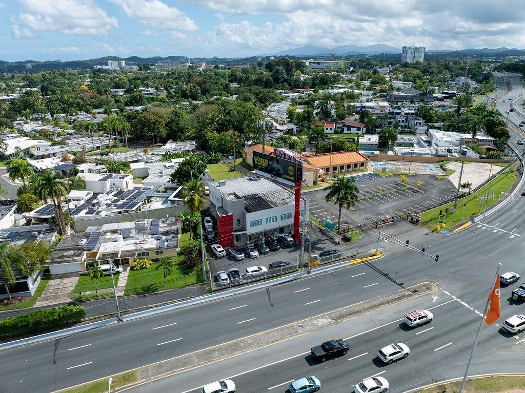 8991 AV LOMAS VERDES - Commercial Sale