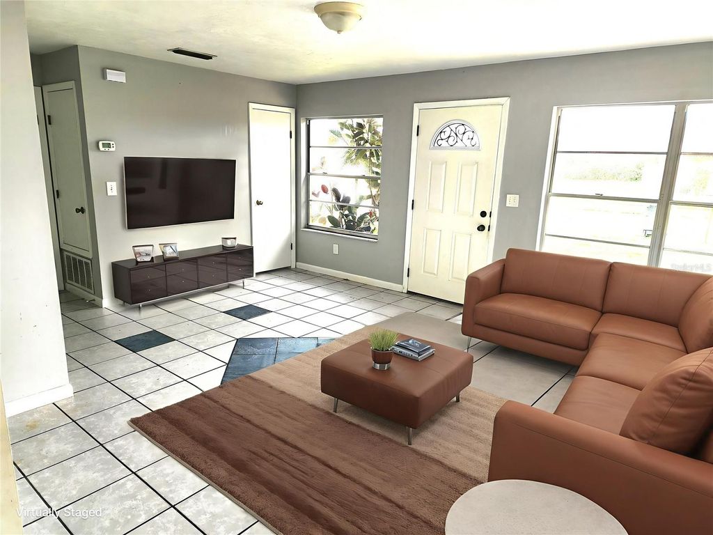 Photo of 904 Emma Street, Daytona Beach, FL 32114 (MLS # V4946181)