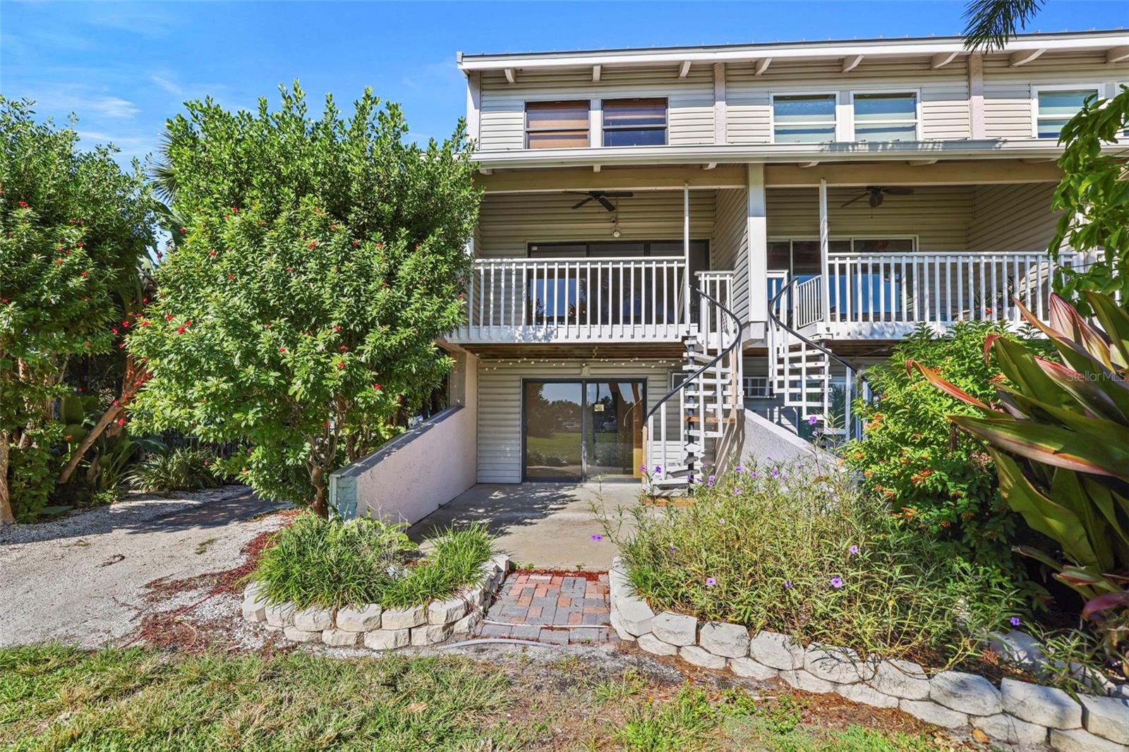 PIRATES COVE CLUB CONDO - Residential