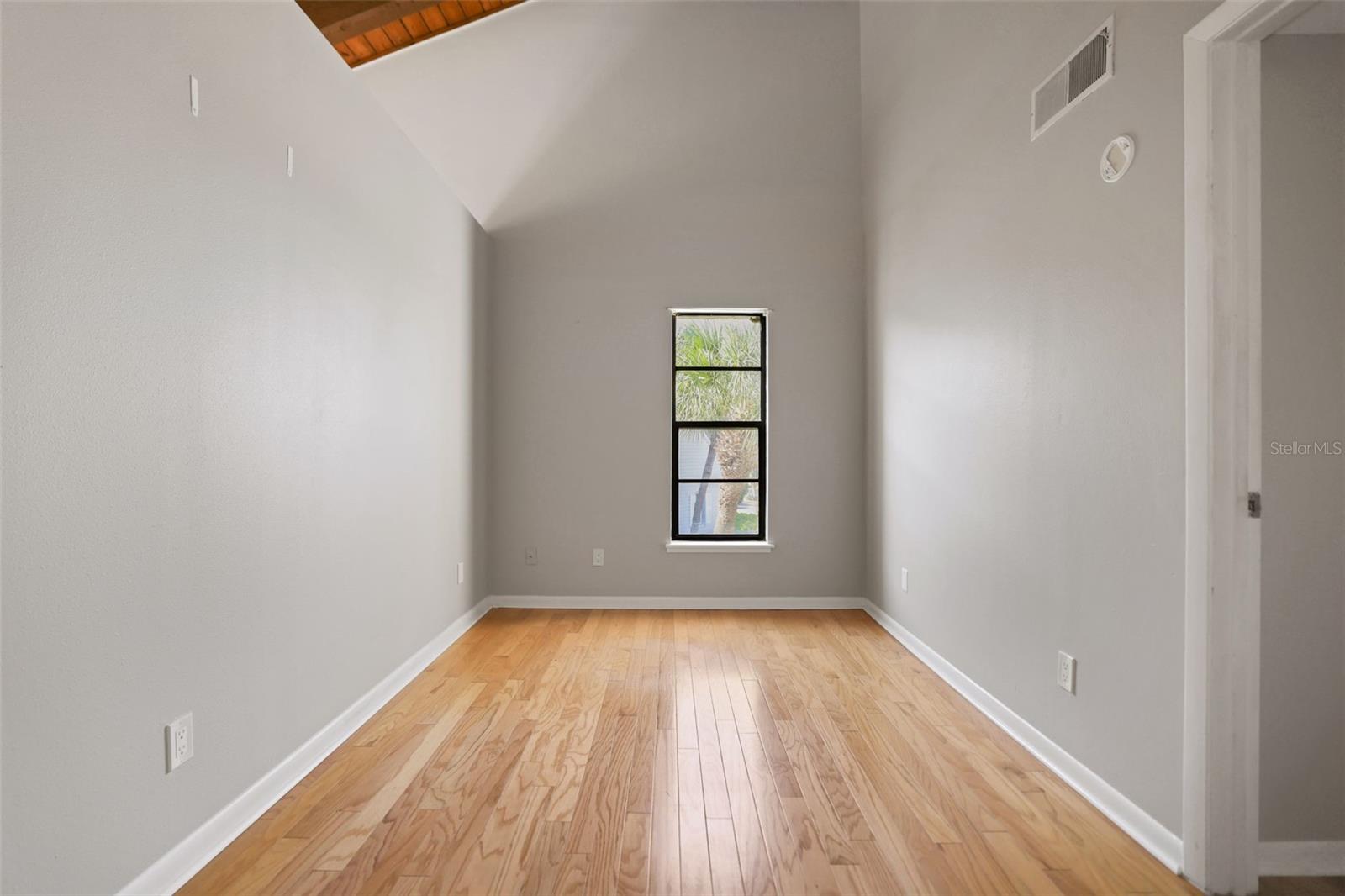 PIRATES COVE CLUB CONDO - Residential