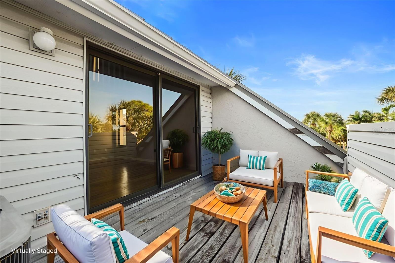 PIRATES COVE CLUB CONDO - Residential