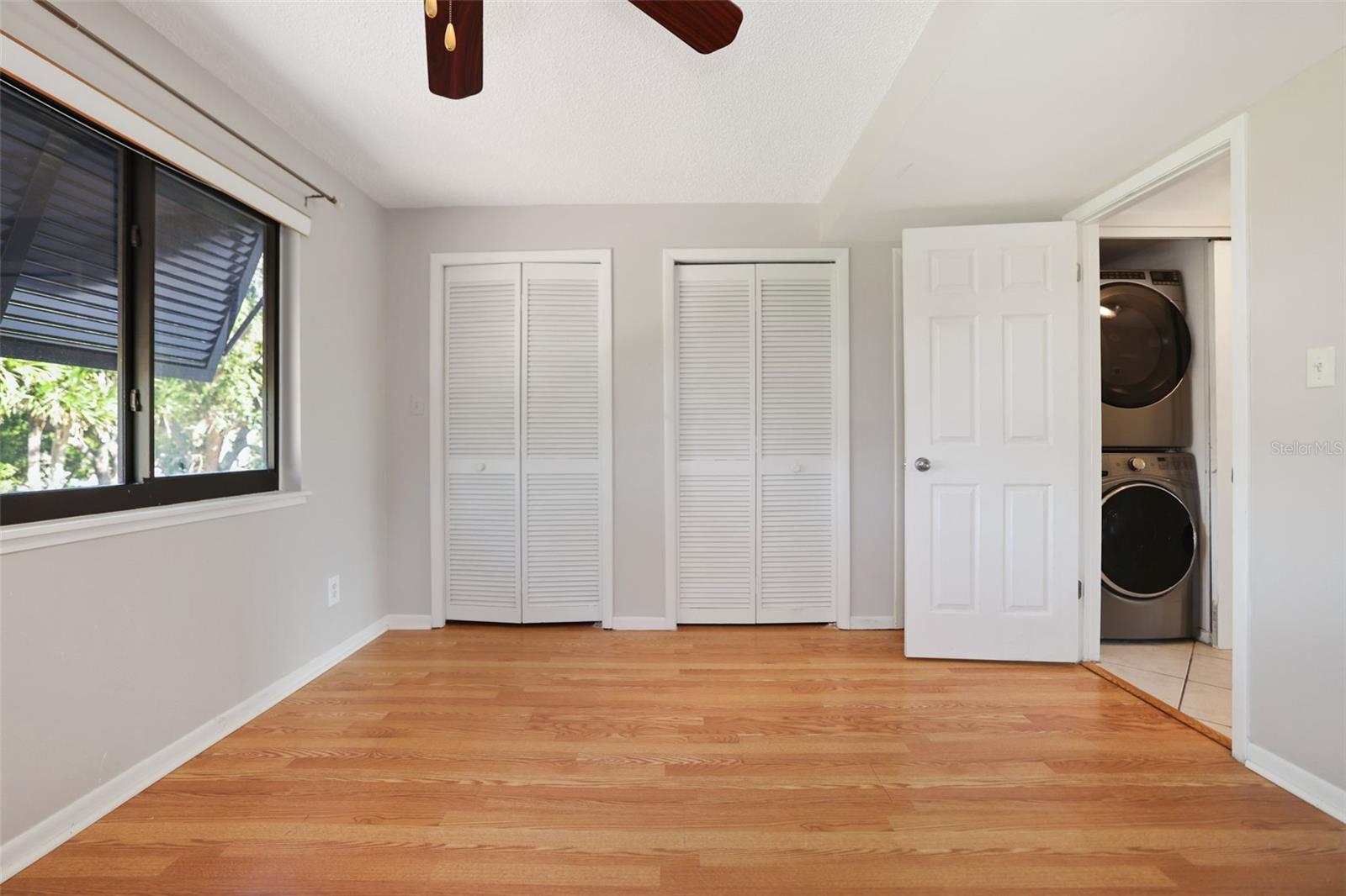 PIRATES COVE CLUB CONDO - Residential