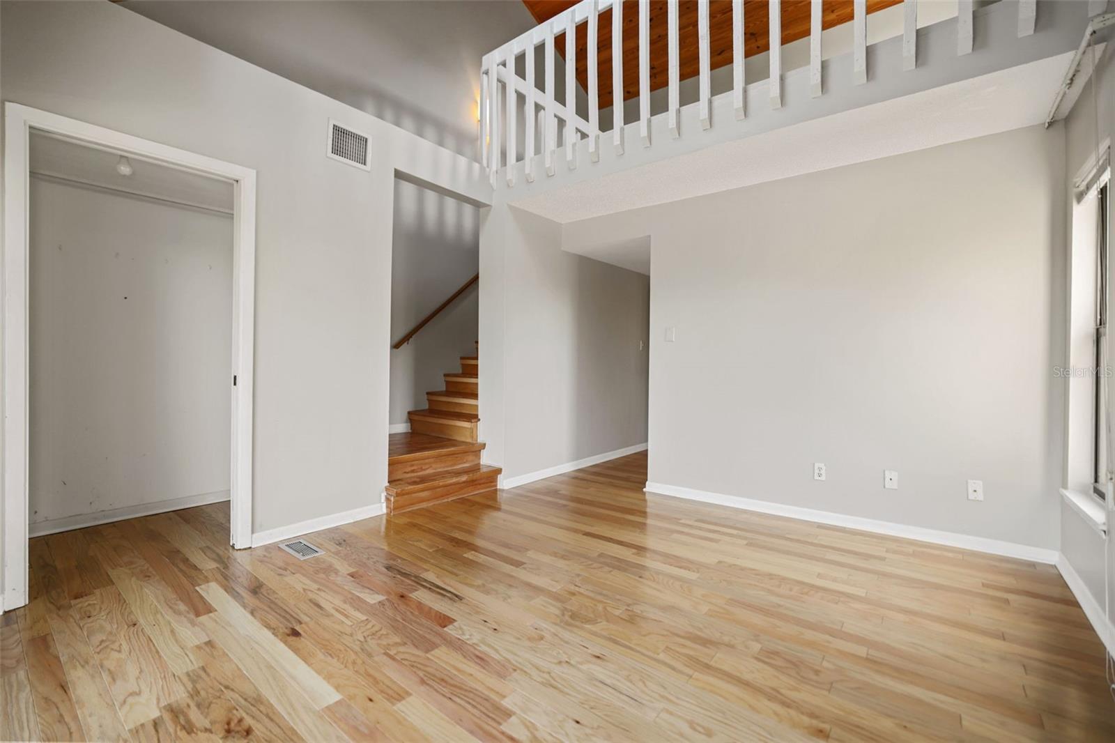 PIRATES COVE CLUB CONDO - Residential