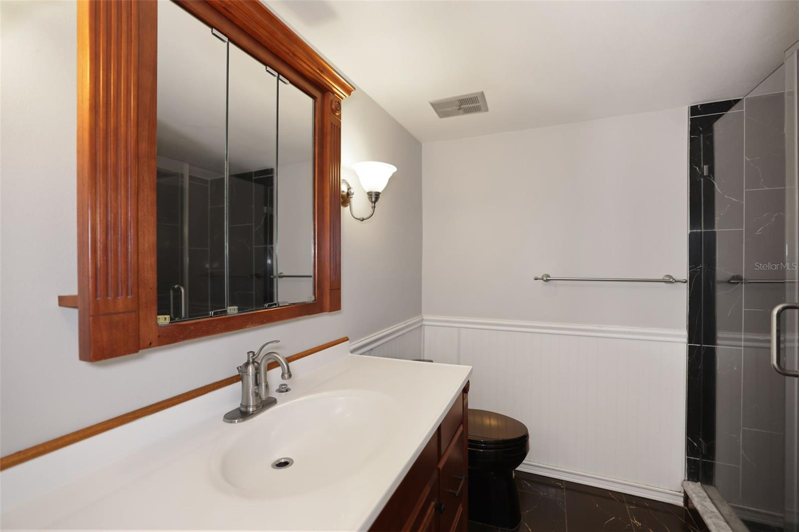 PIRATES COVE CLUB CONDO - Residential