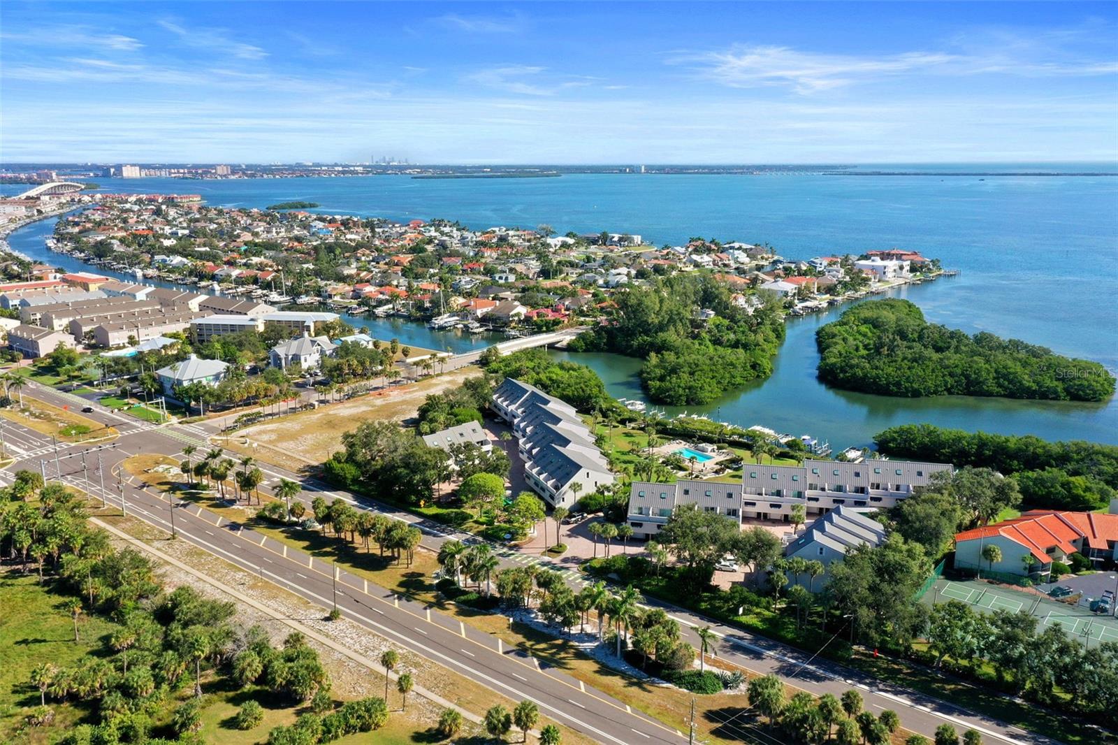 PIRATES COVE CLUB CONDO - Residential