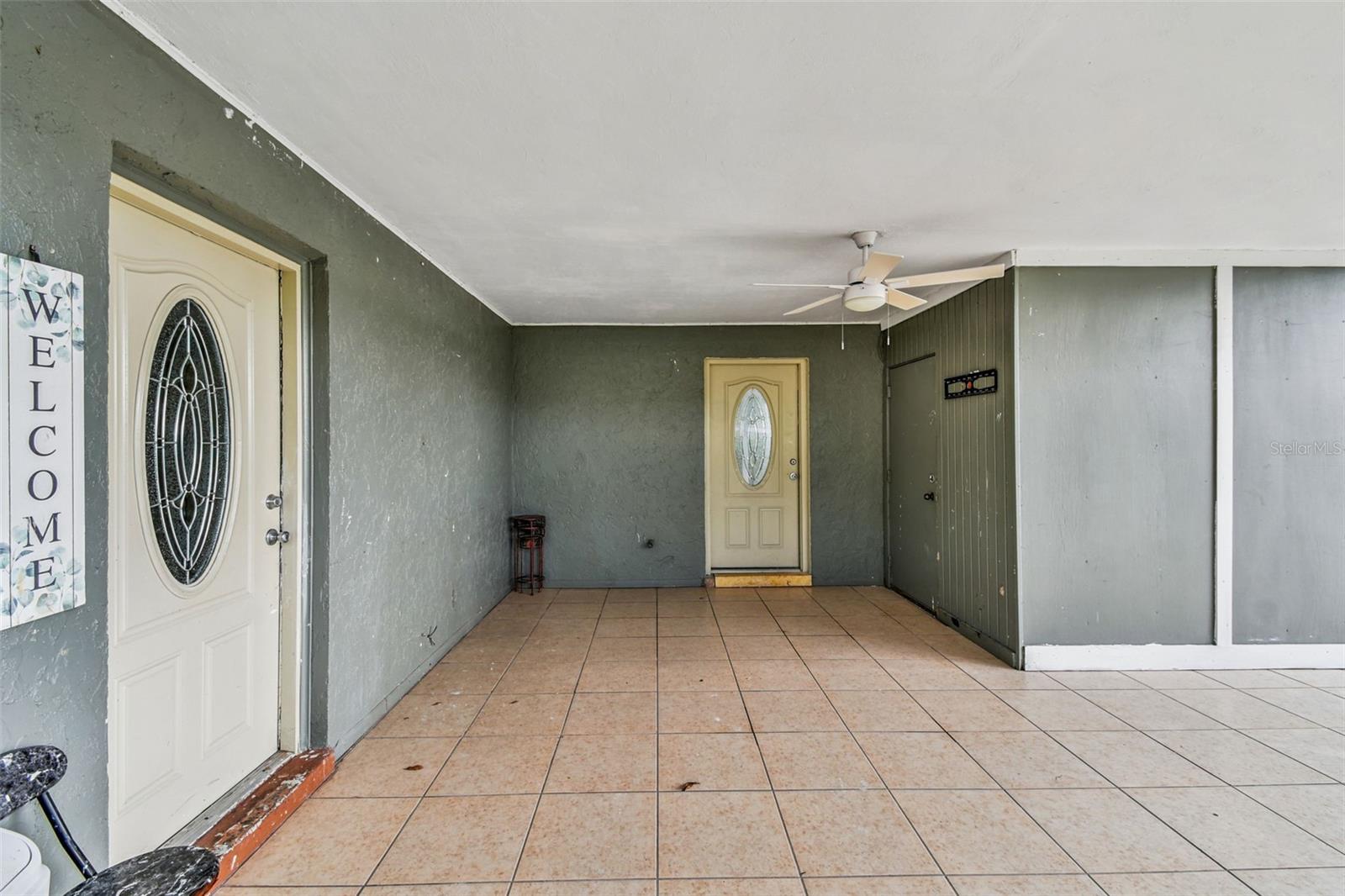 1542 N BRINK AVENUE