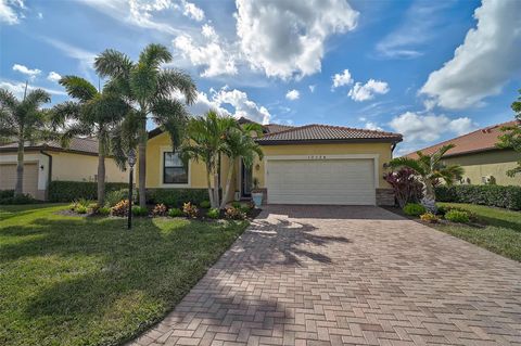 Photo of 10124 Marbella Drive, Bradenton, FL 34211 (MLS # A4665396)