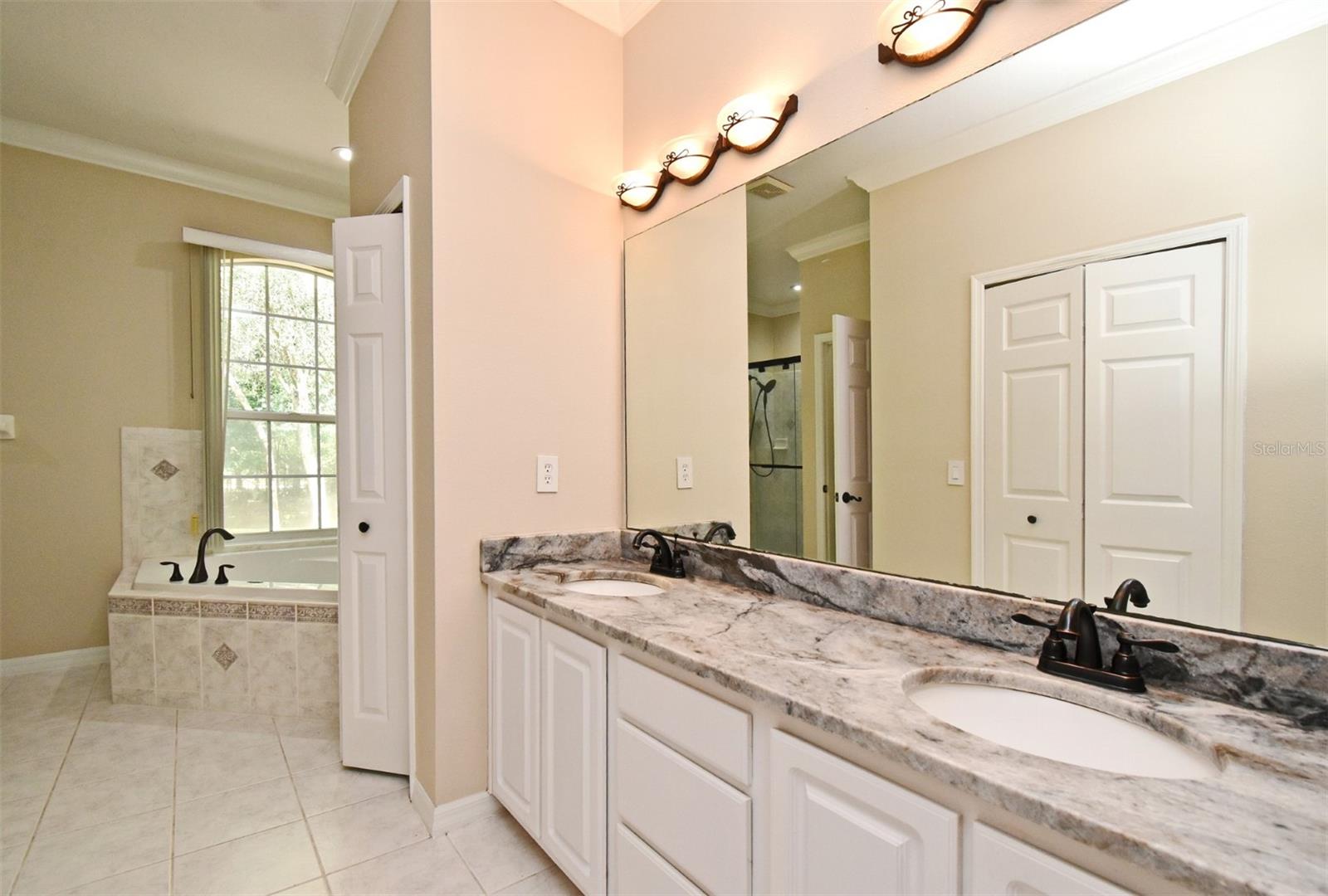 SUMMERFIELD FARMS UNREC - Residential