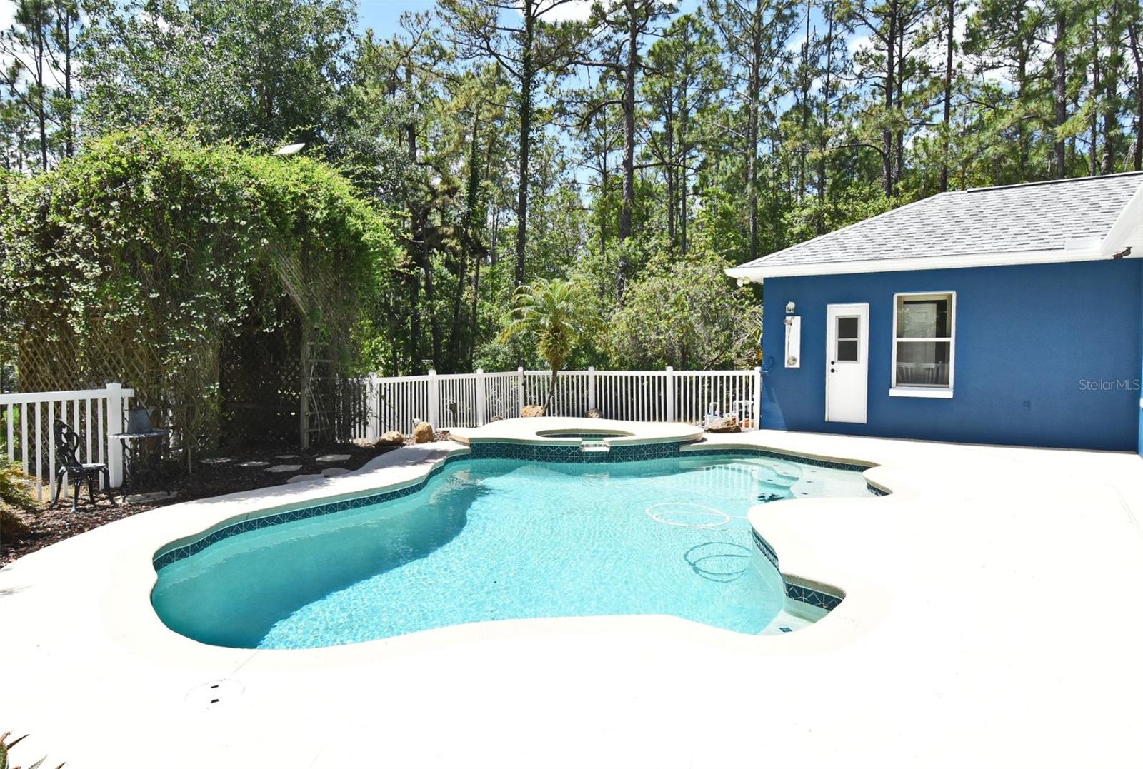 SUMMERFIELD FARMS UNREC - Residential