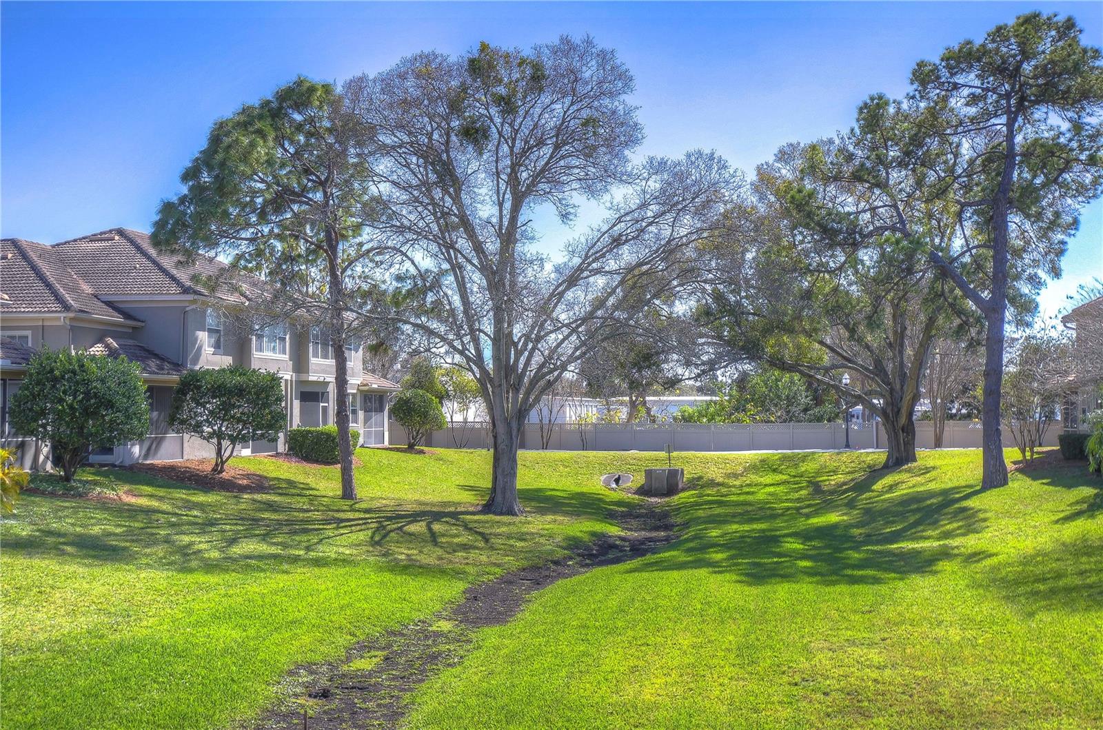 COVERED BRIDGE TWNHMS - Residential Lease